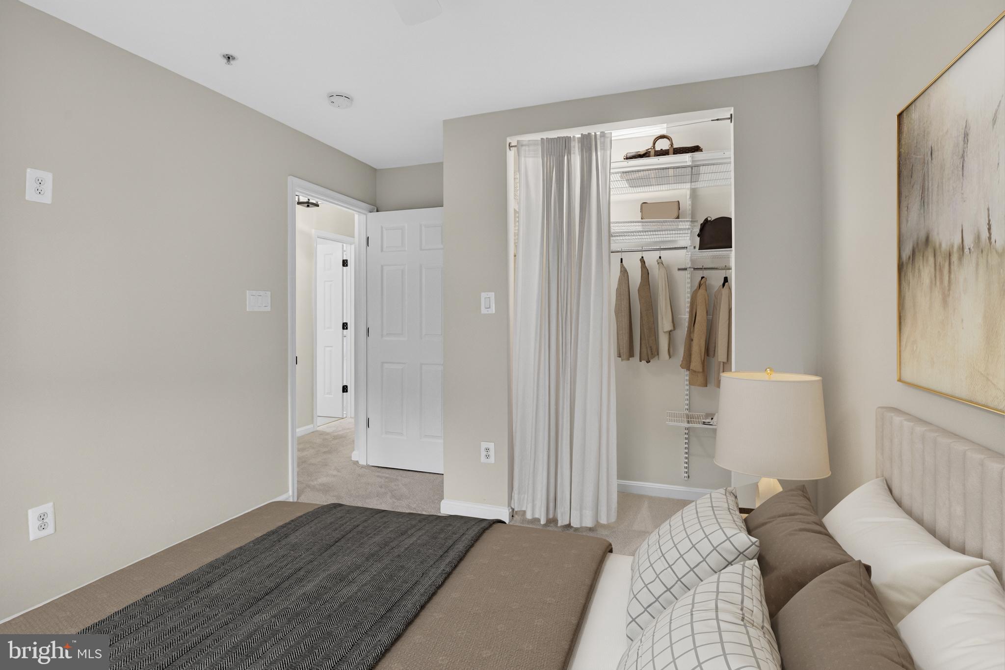 RIVER OAKS - Residential