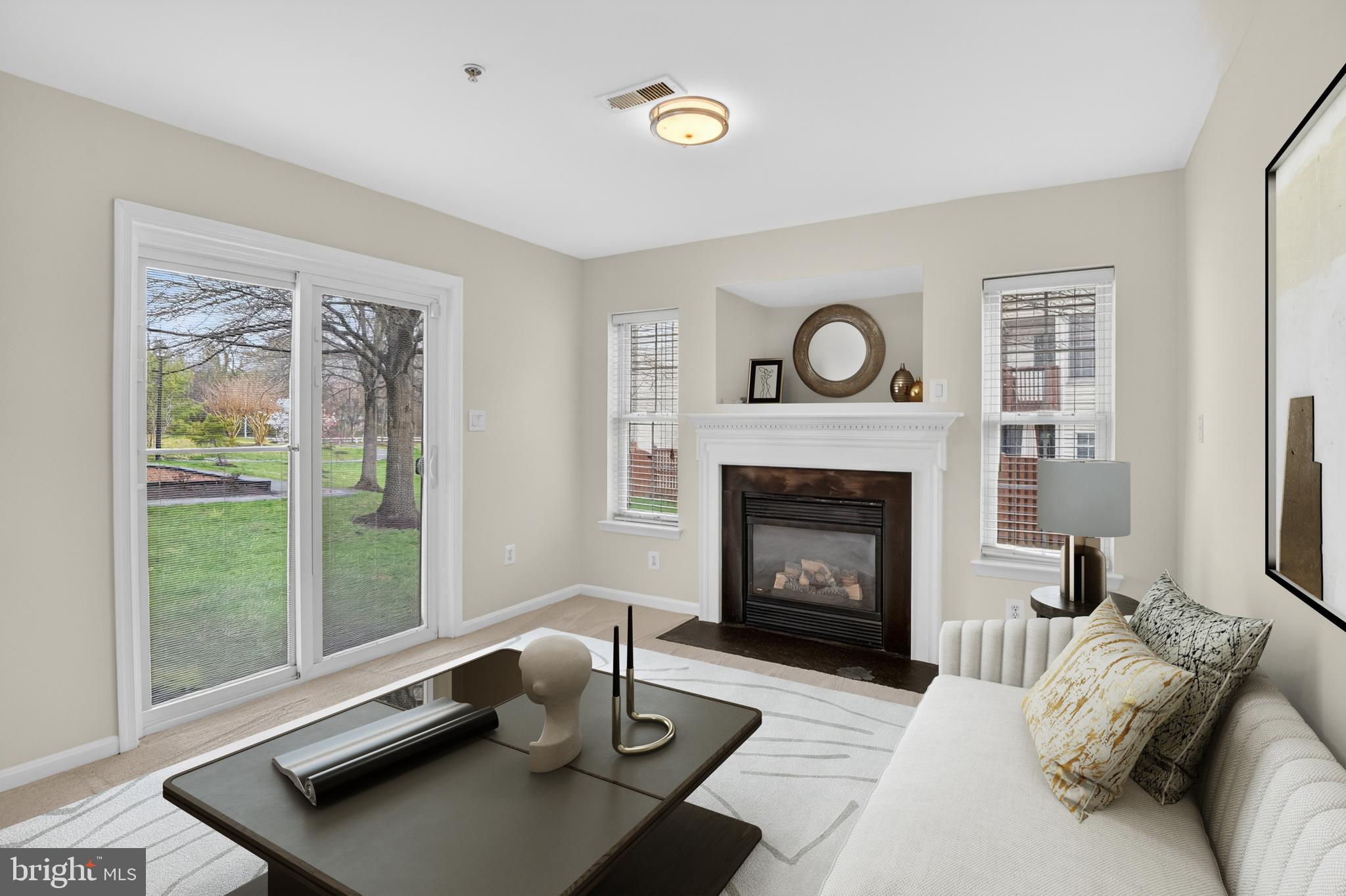 RIVER OAKS - Residential