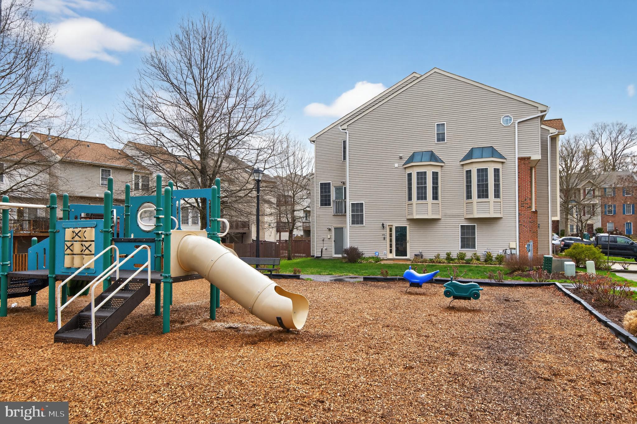 RIVER OAKS - Residential