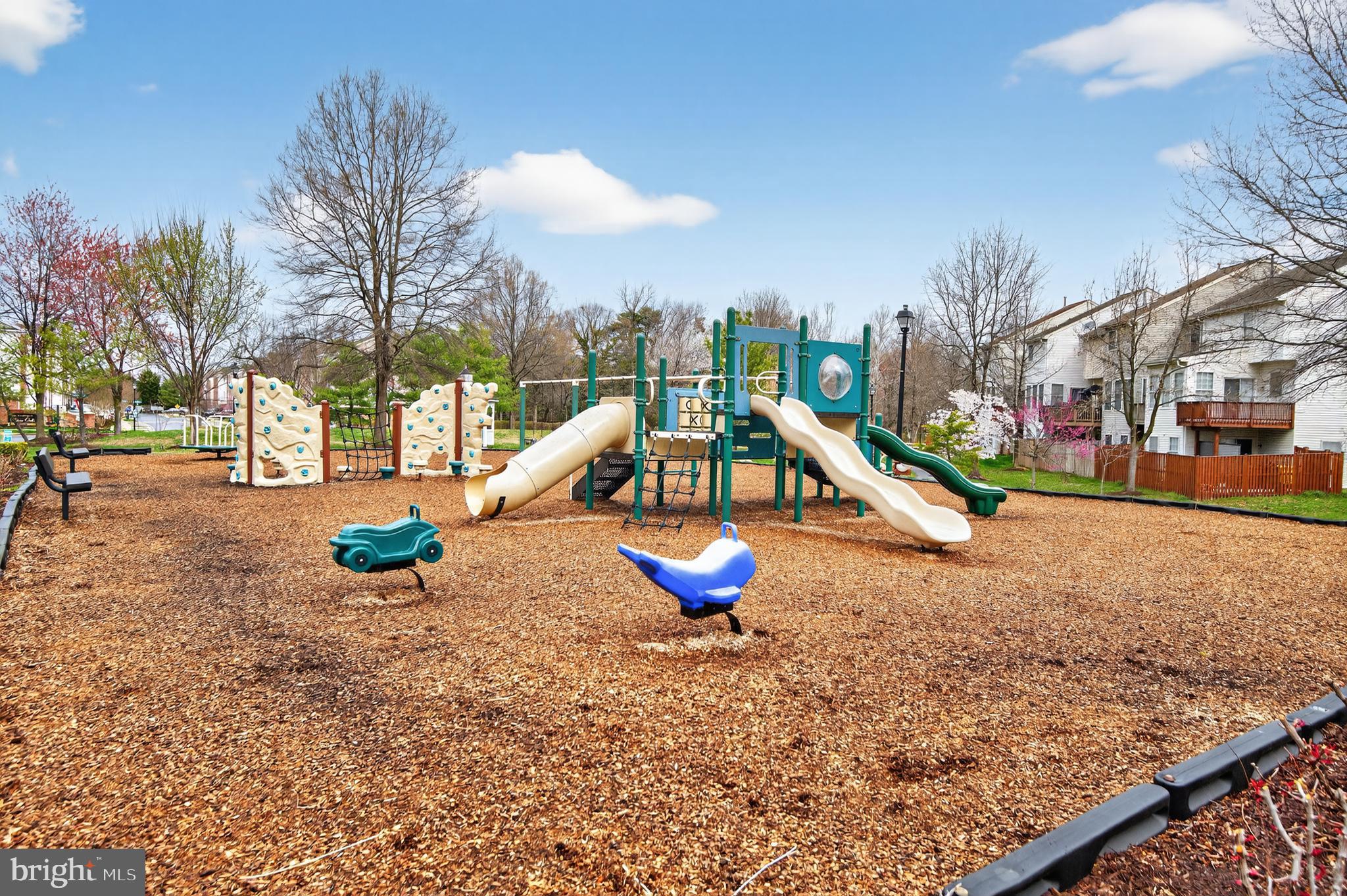 RIVER OAKS - Residential