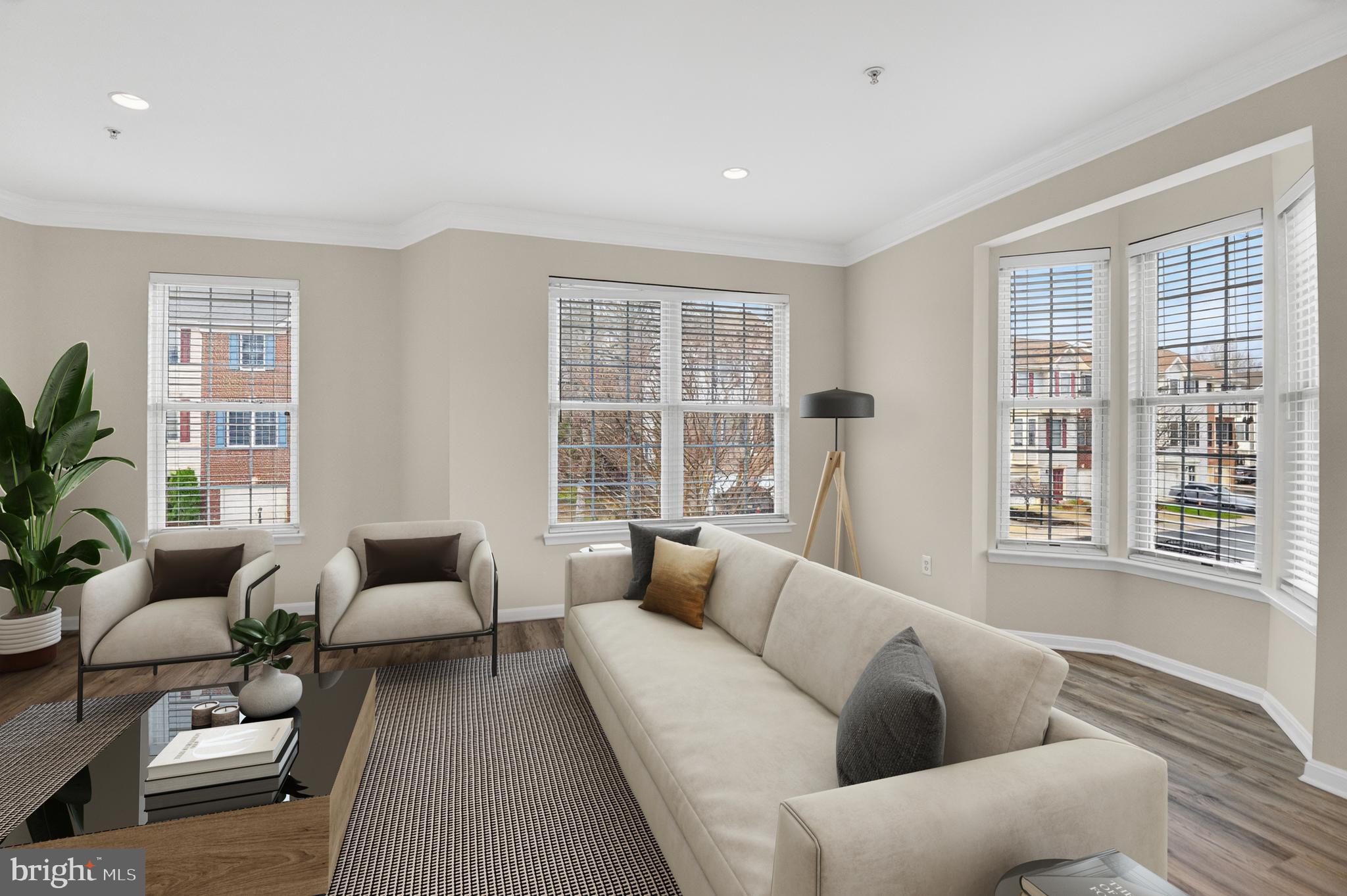 RIVER OAKS - Residential