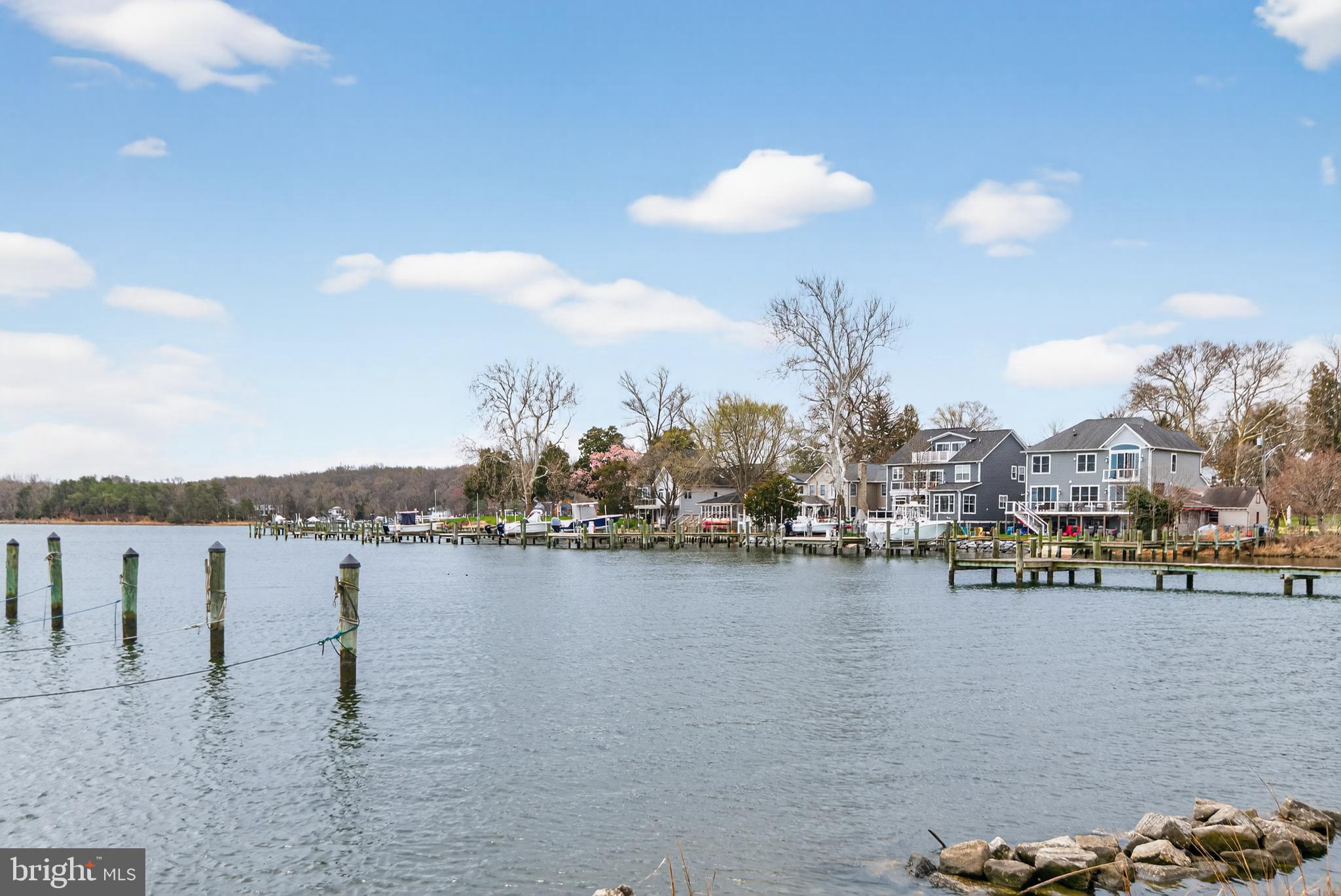 RIVER OAKS - Residential