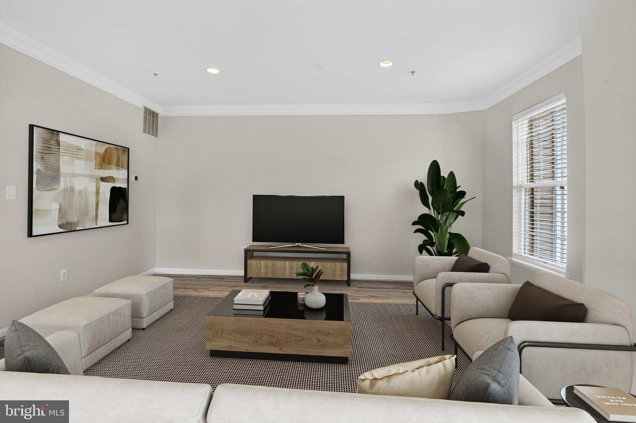 RIVER OAKS - Residential