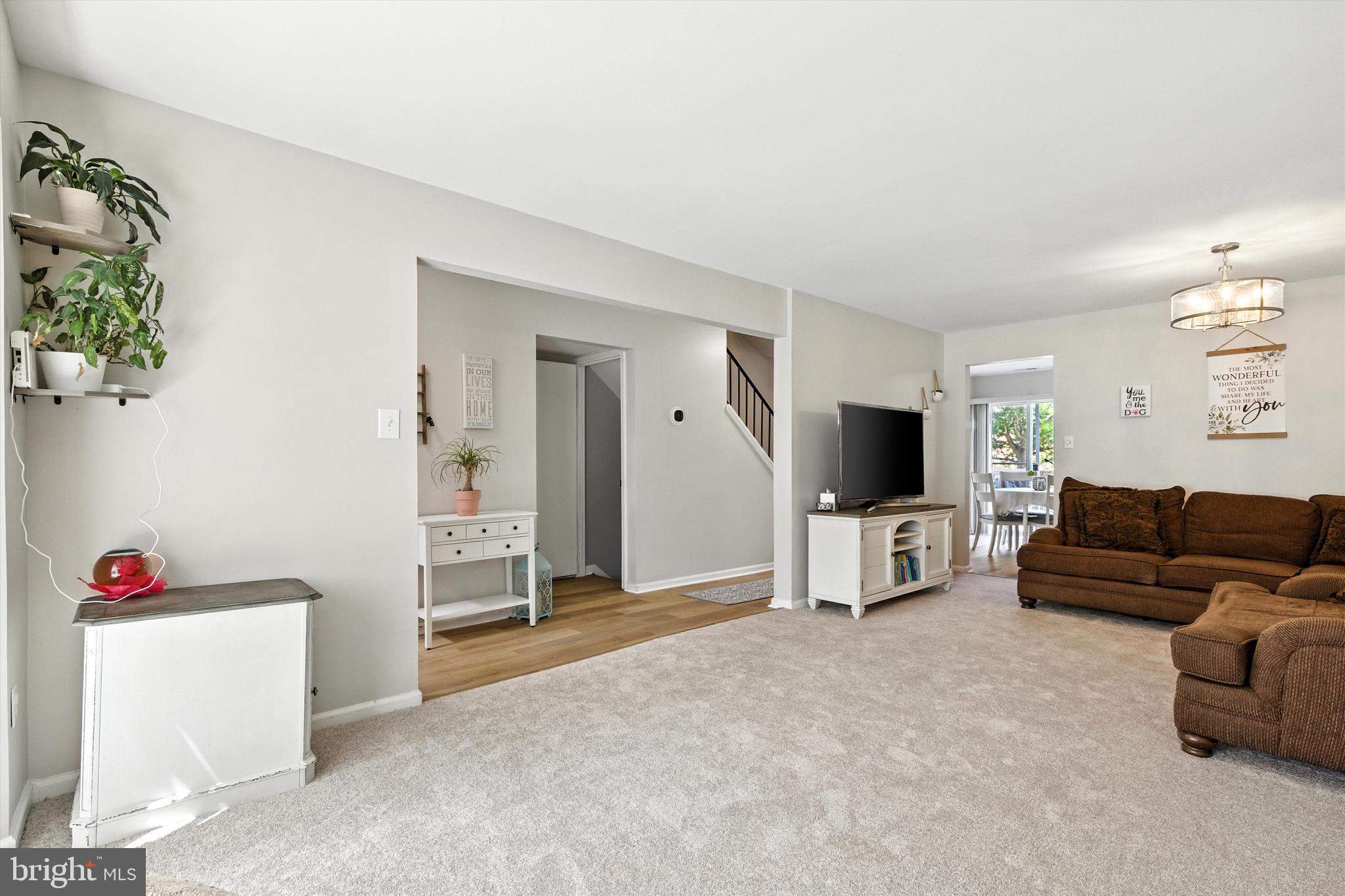 CROFTON MEWS CONDO - Residential