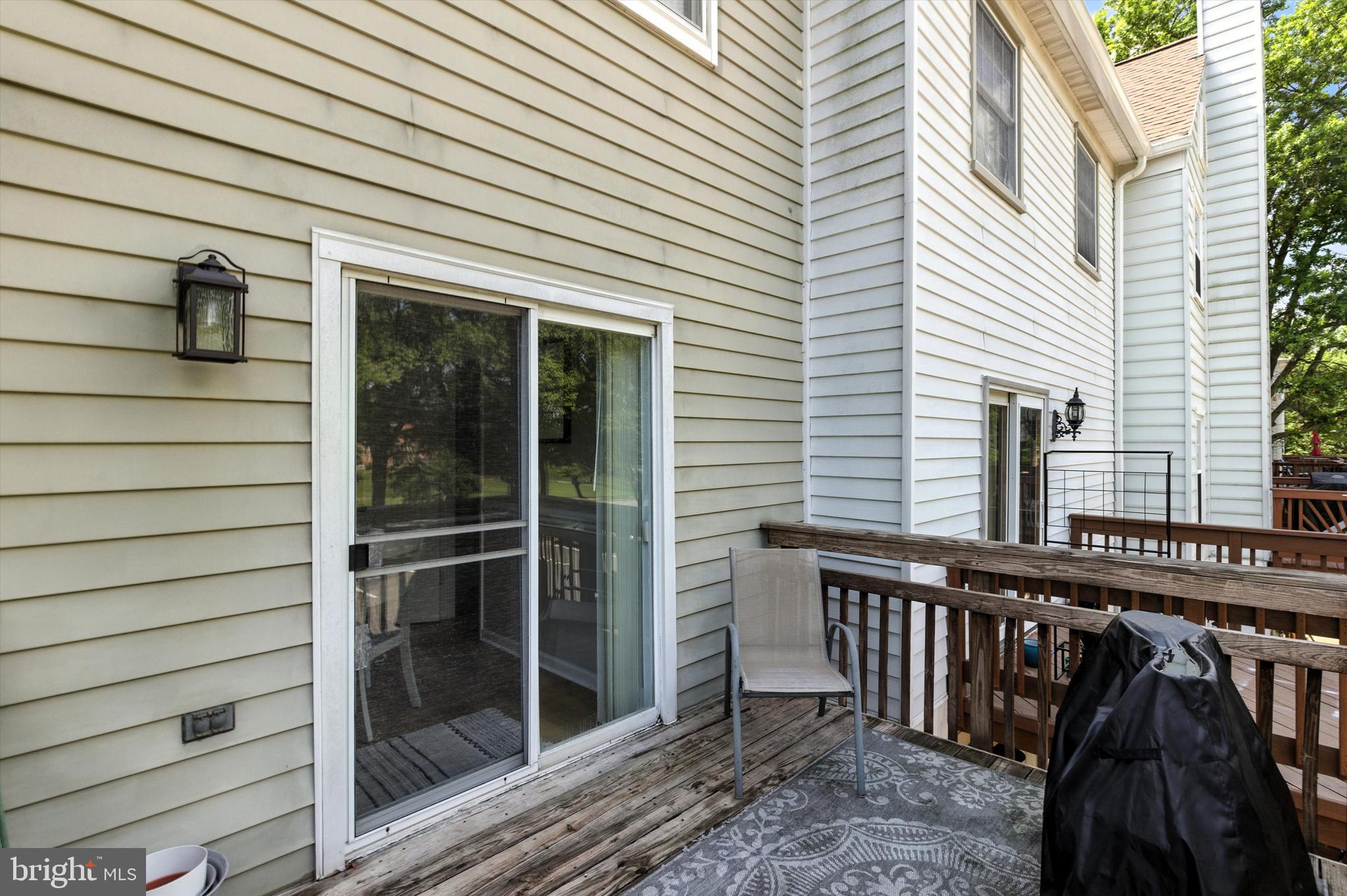 CROFTON MEWS CONDO - Residential