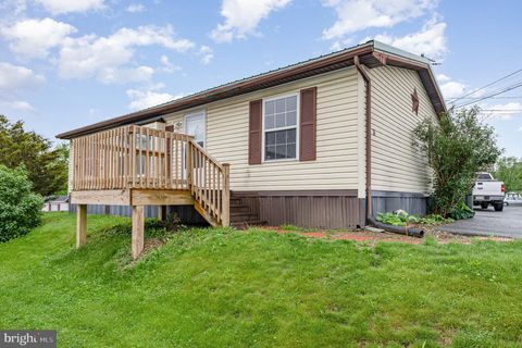 18 CRYSTAL DRIVE MANHEIM PA 17545