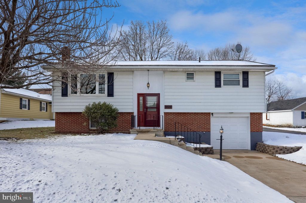 Photo of 355 E Fulton Street, EPHRATA, PA 17522 (MLS # PALA2083766)