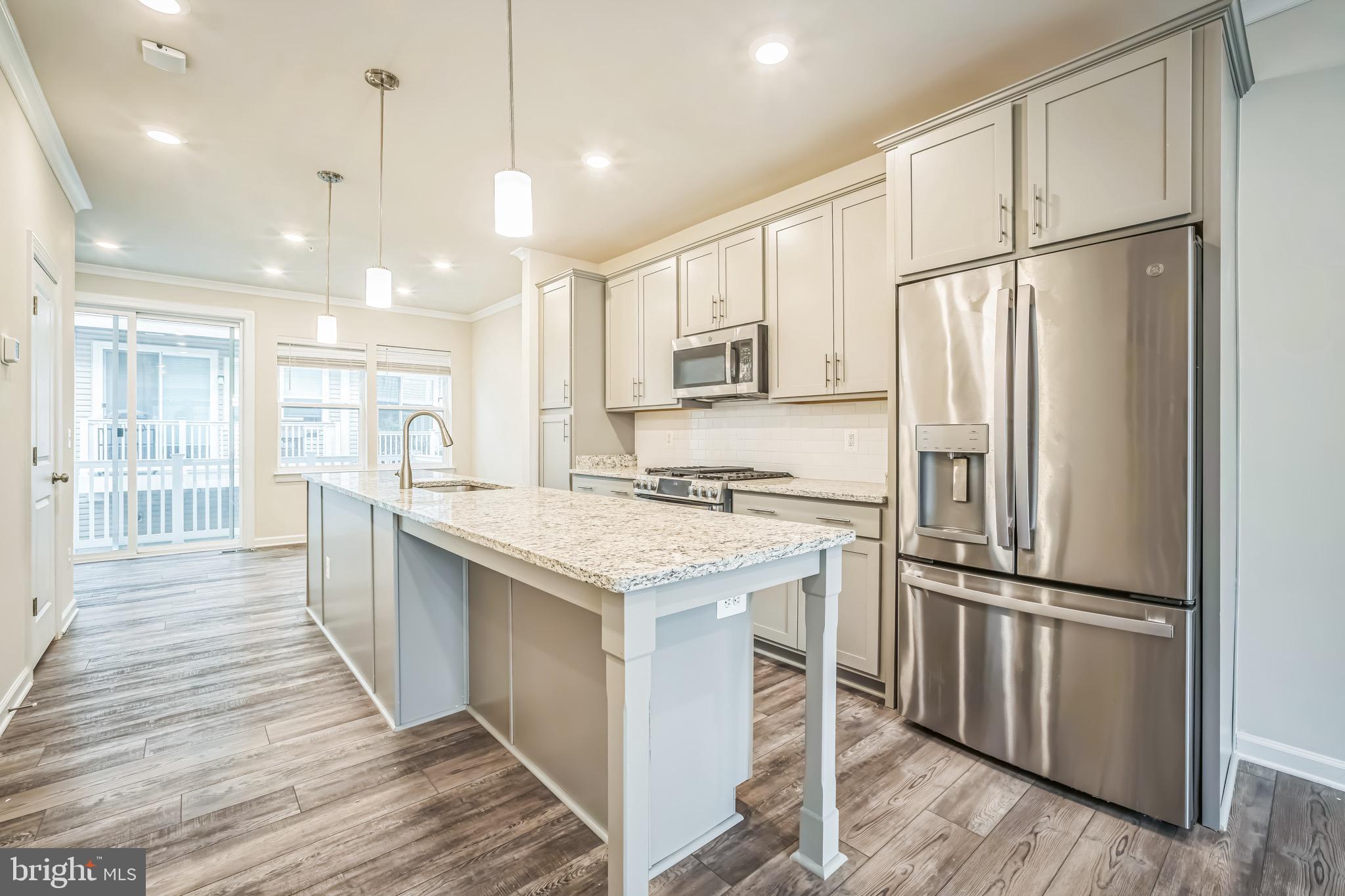 WESTSIDE AT SHADY GROVE METRO - Residential