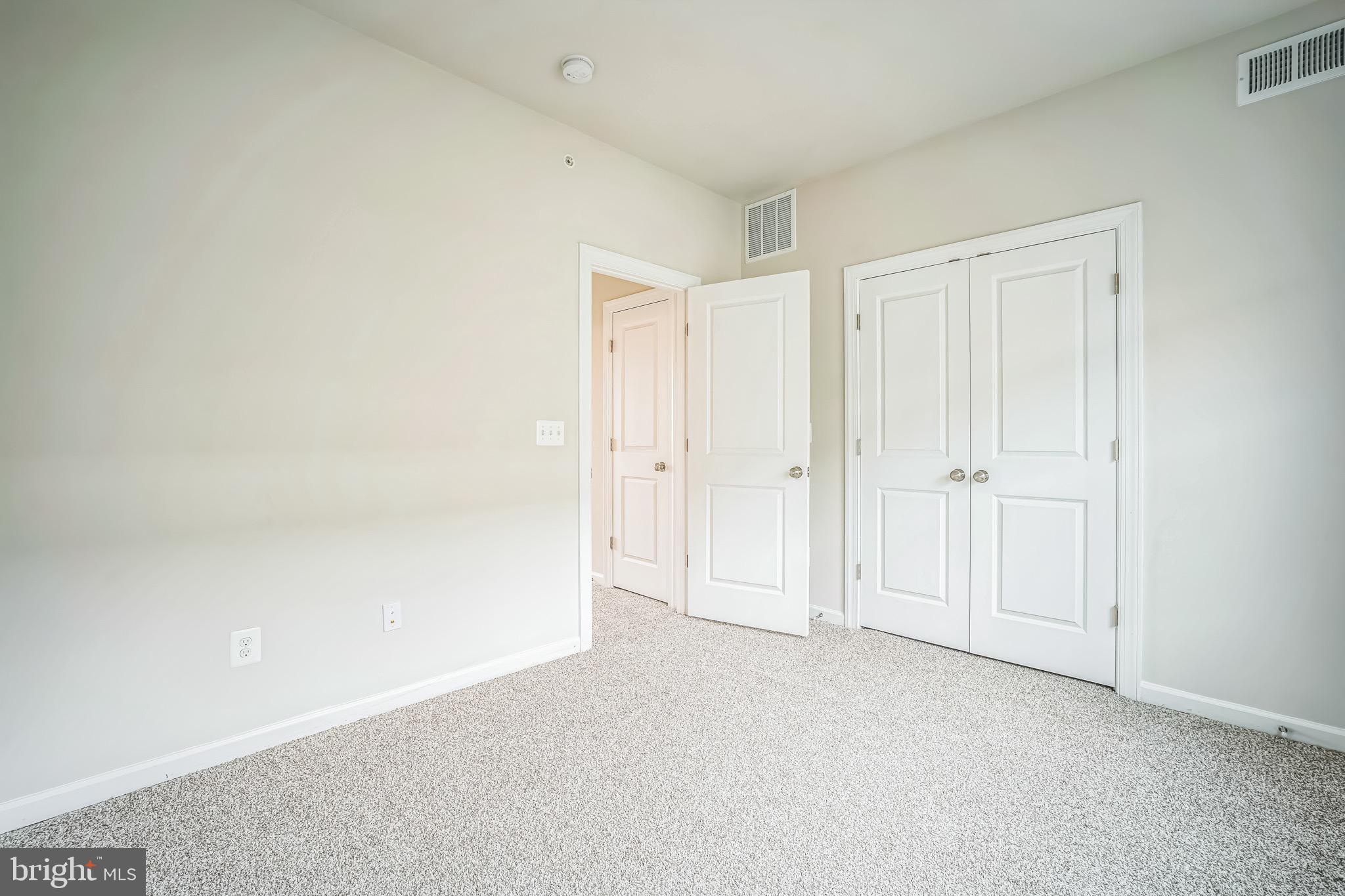 WESTSIDE AT SHADY GROVE METRO - Residential