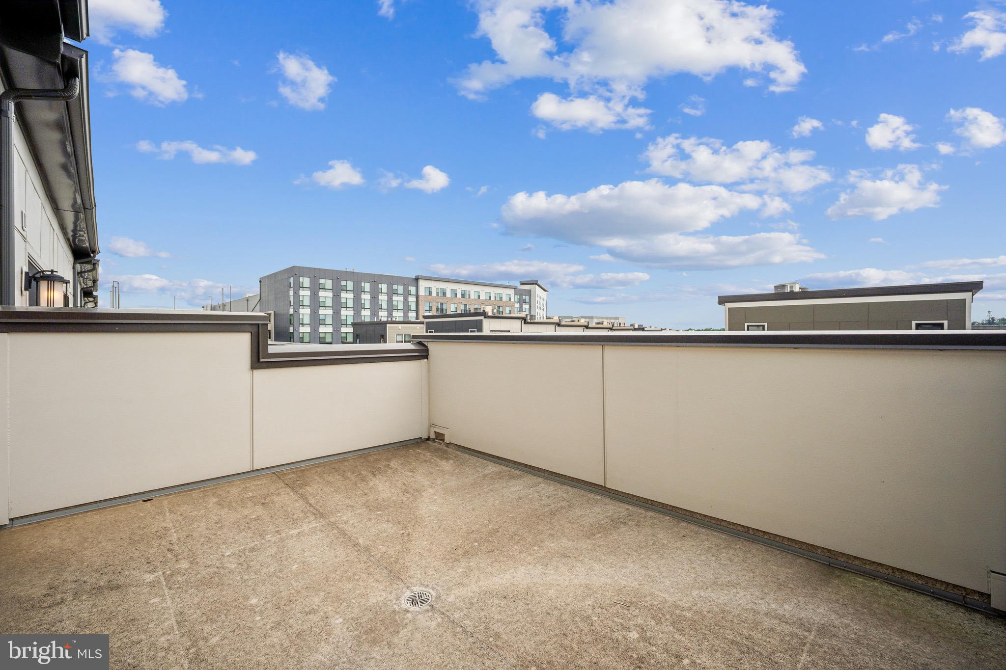 WESTSIDE AT SHADY GROVE METRO - Residential