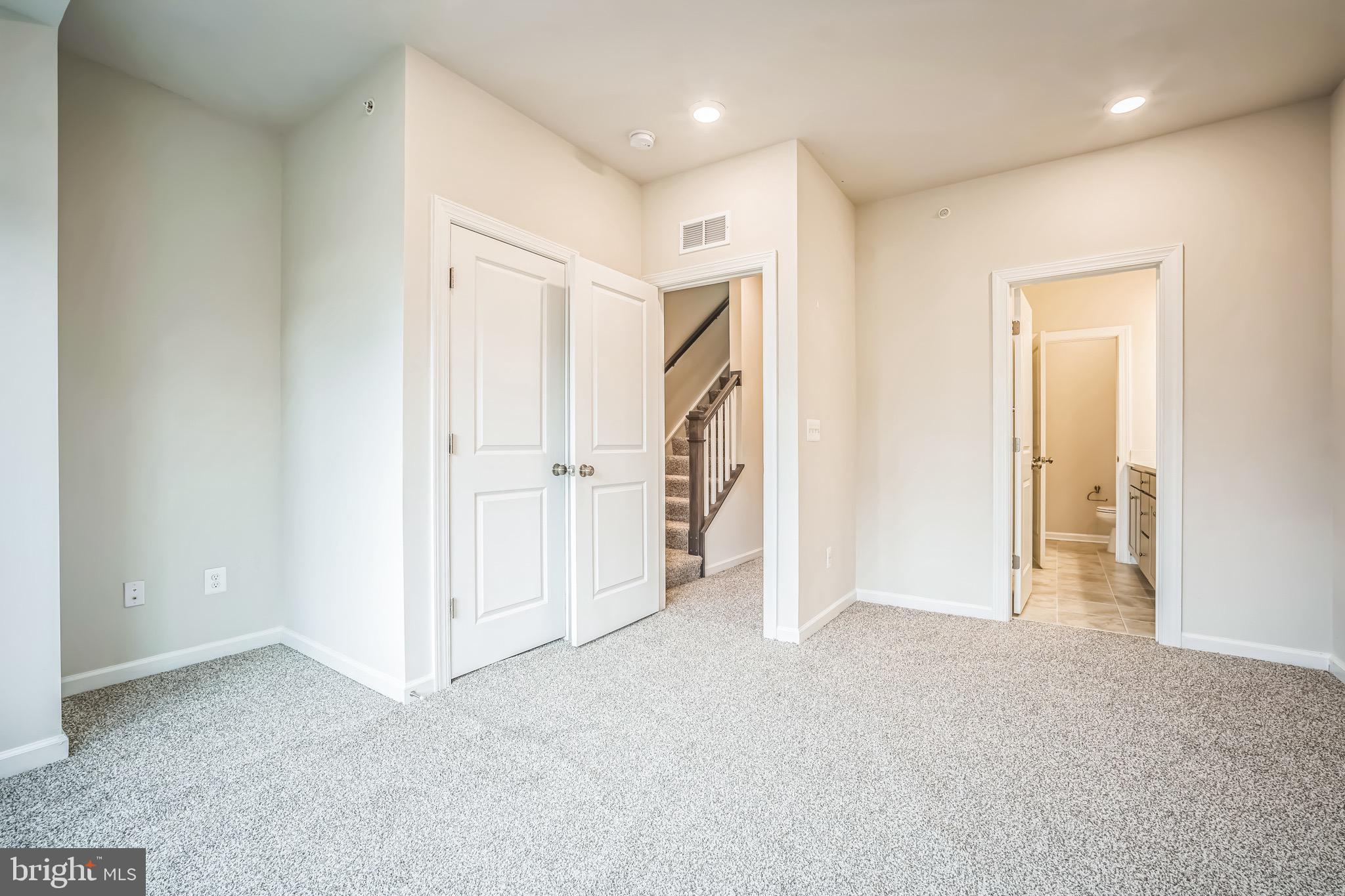 WESTSIDE AT SHADY GROVE METRO - Residential