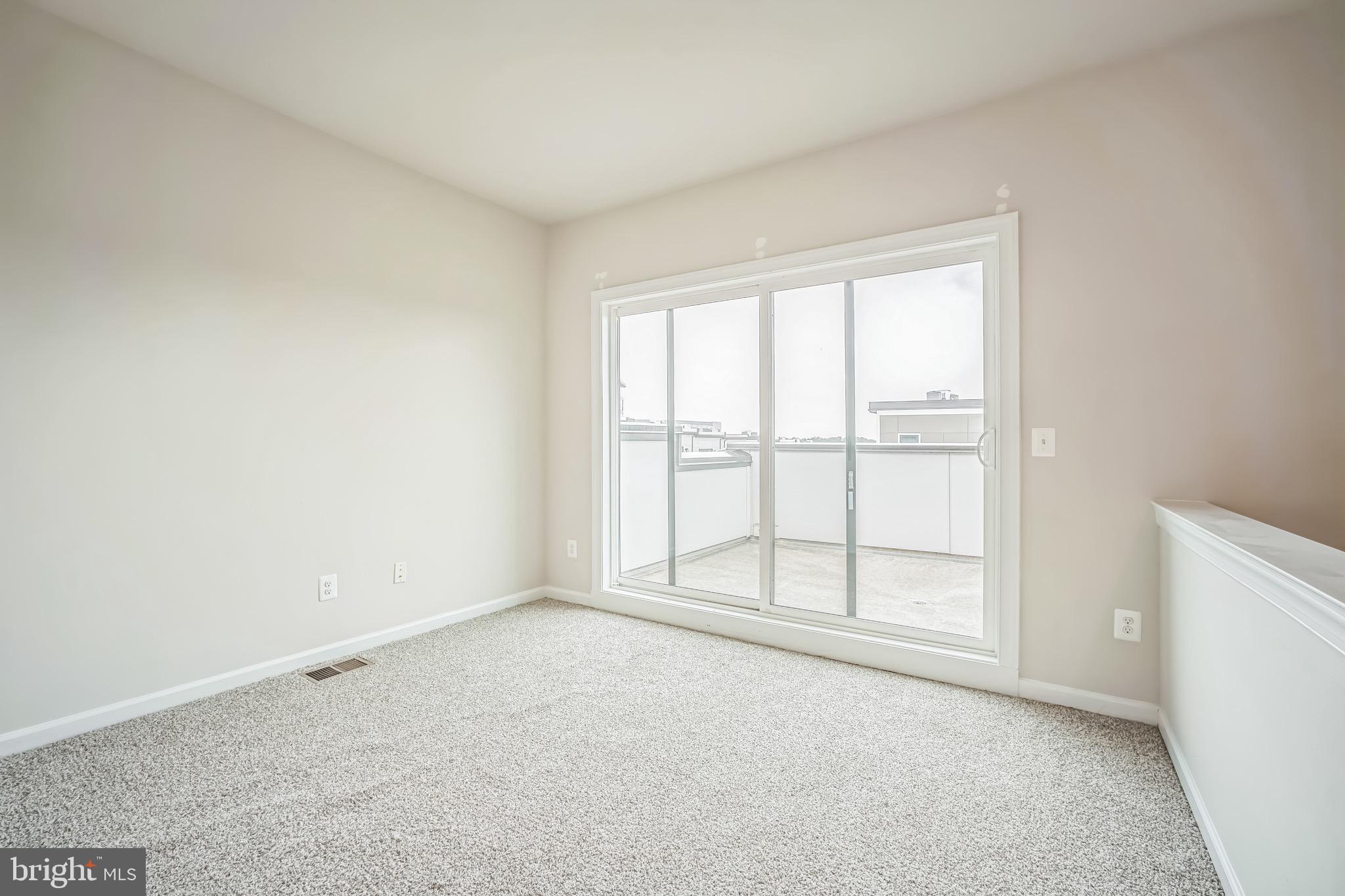 WESTSIDE AT SHADY GROVE METRO - Residential