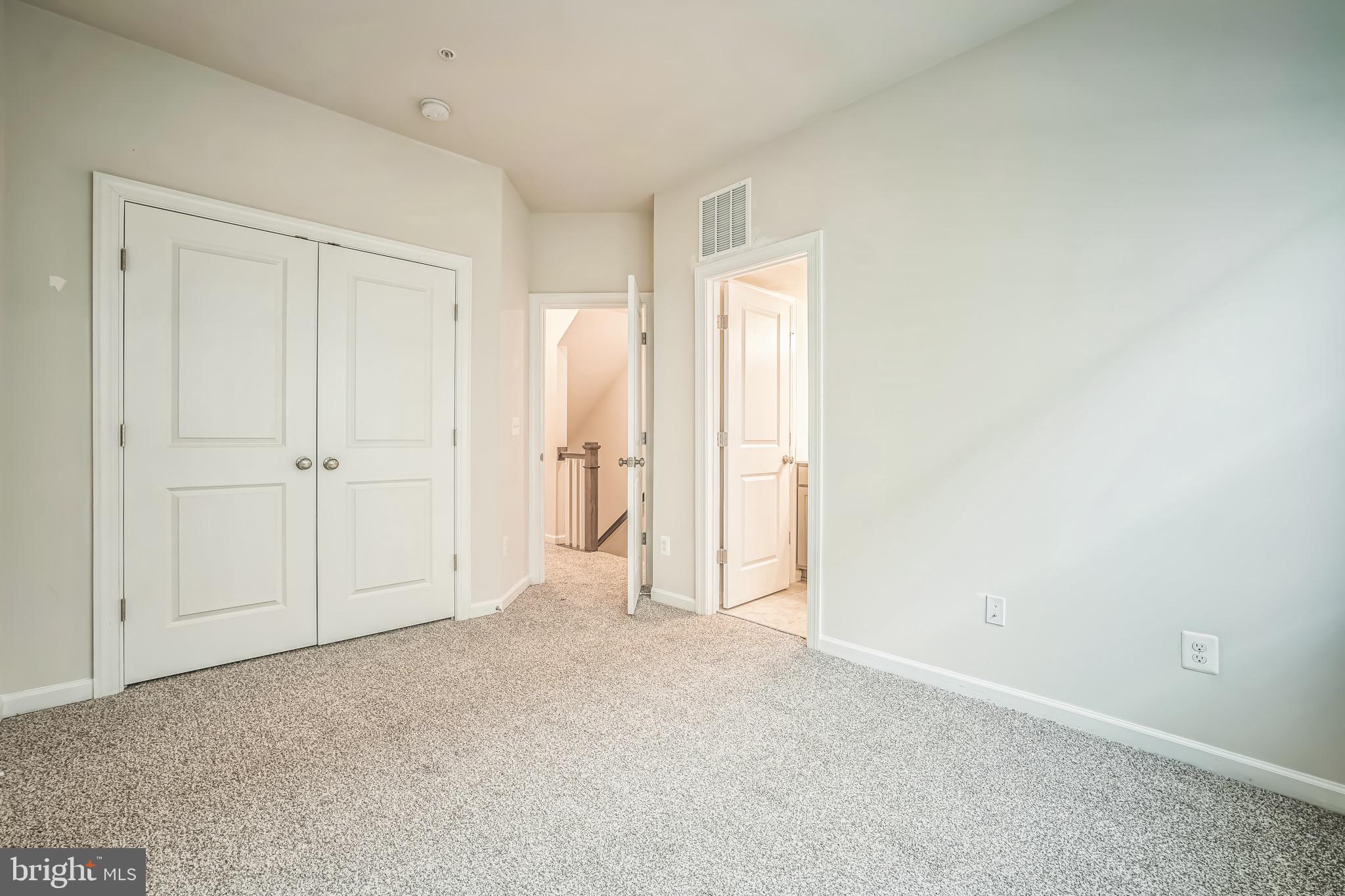 WESTSIDE AT SHADY GROVE METRO - Residential