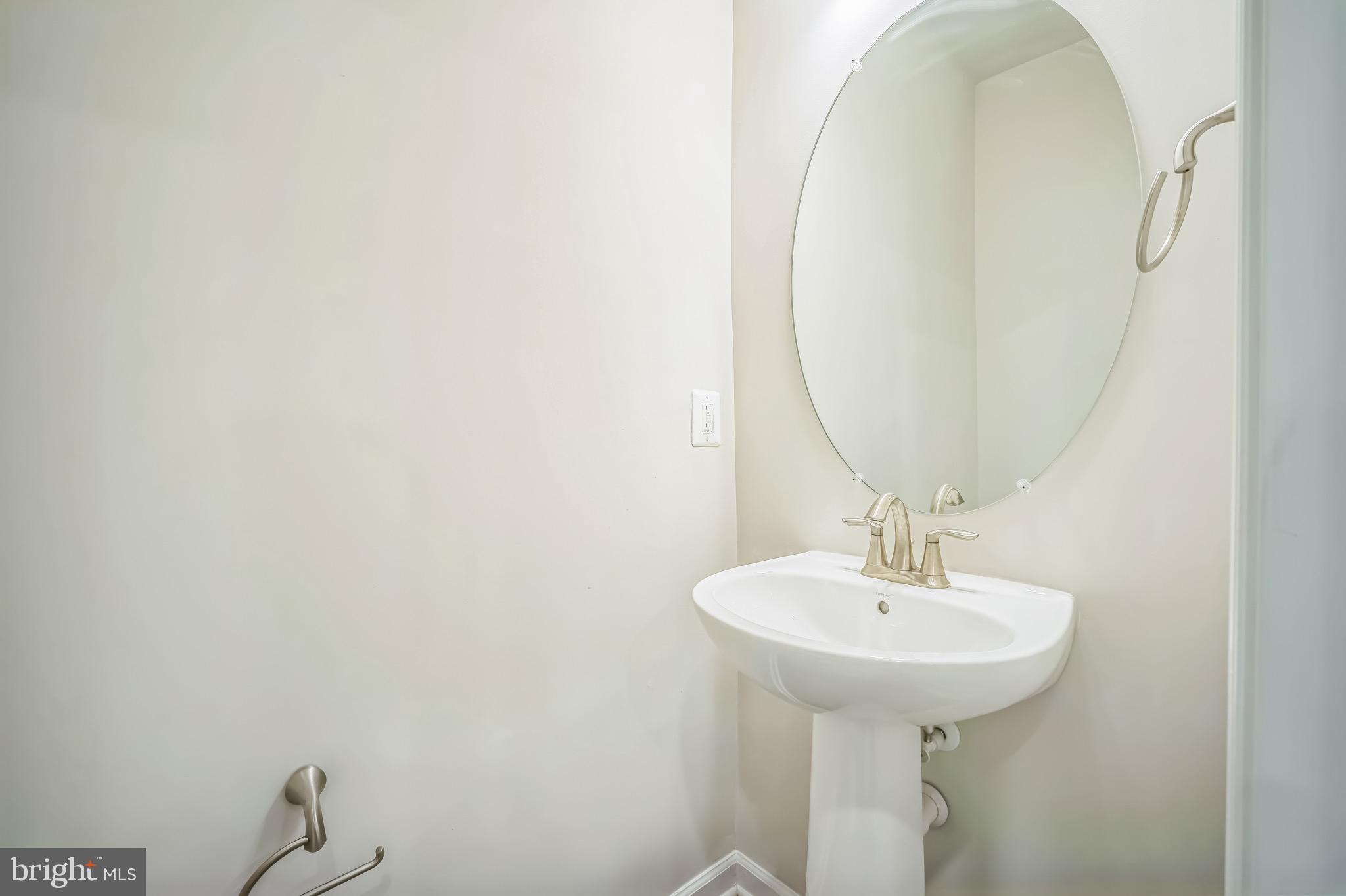 WESTSIDE AT SHADY GROVE METRO - Residential