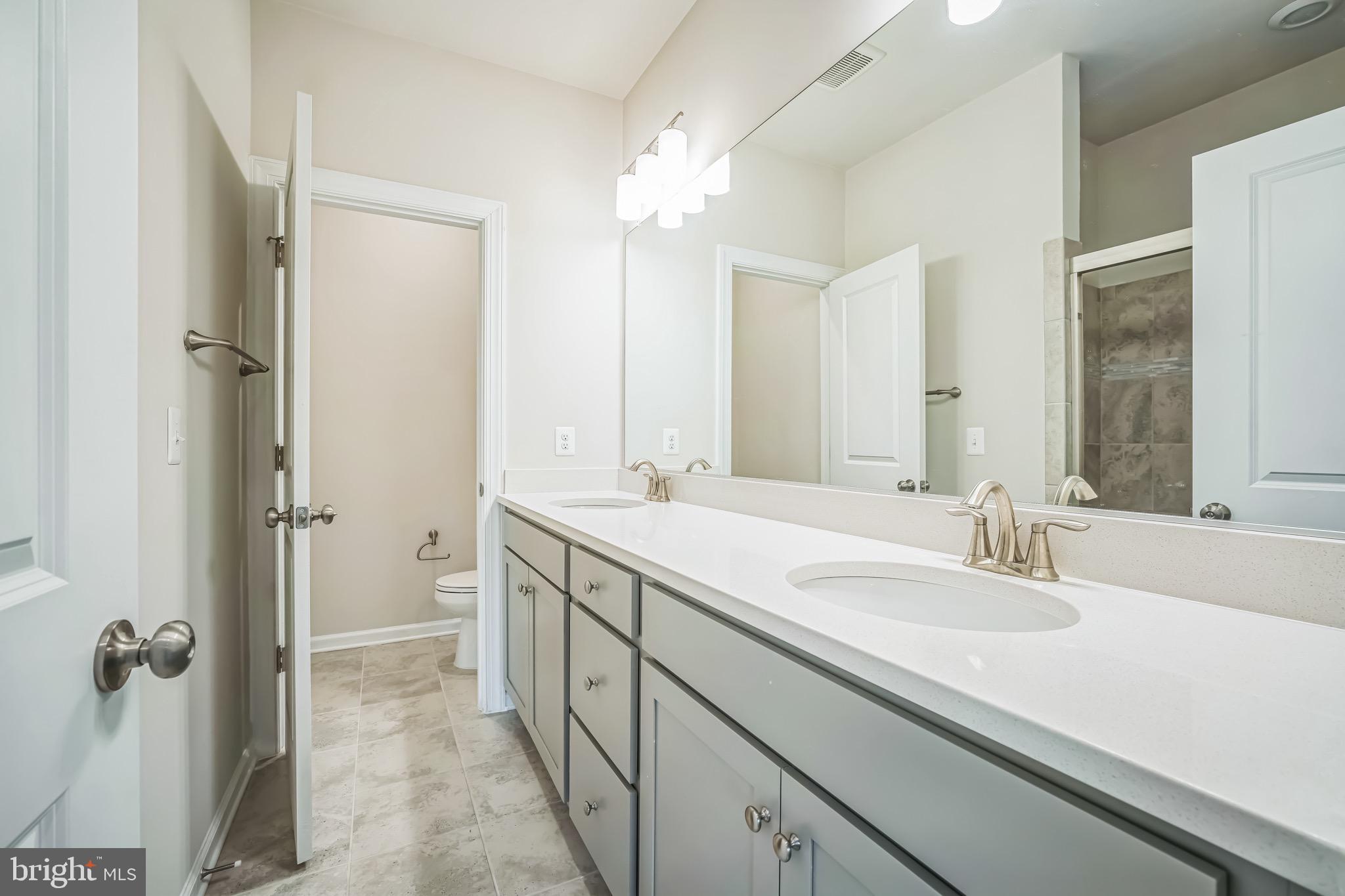 WESTSIDE AT SHADY GROVE METRO - Residential