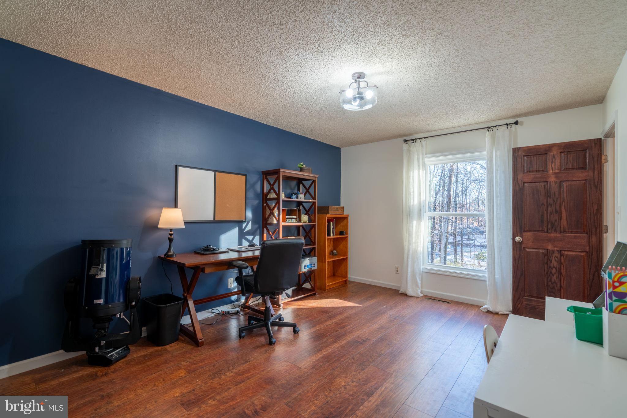 MARSHALL ESTATES - Residential