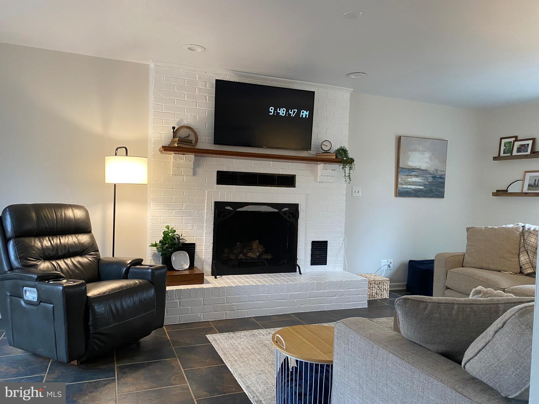 MARSHALL ESTATES - Residential