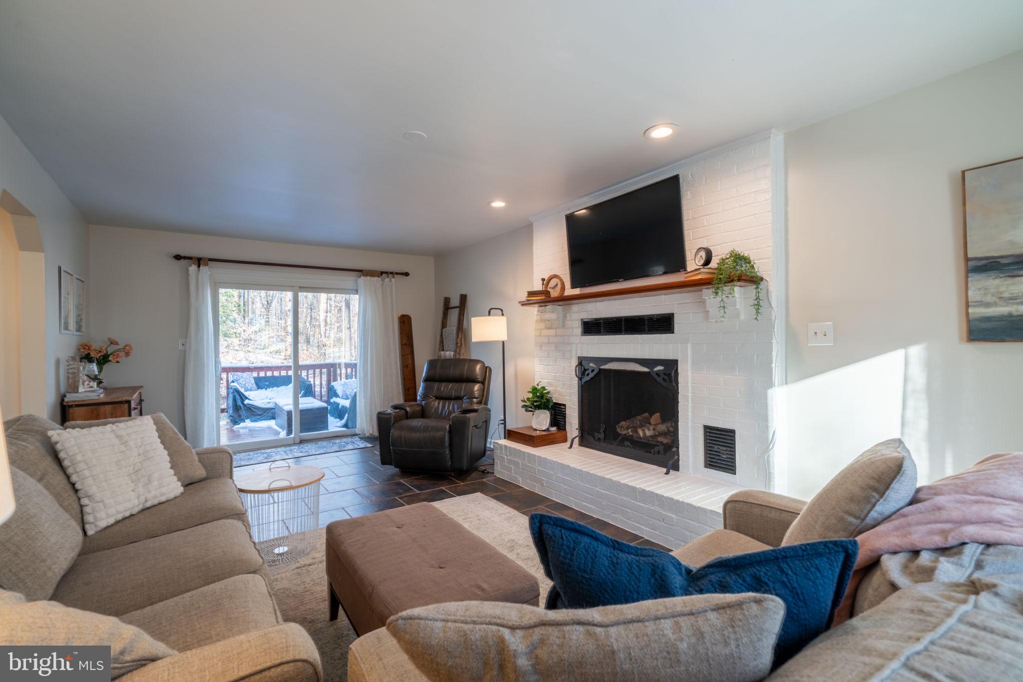 MARSHALL ESTATES - Residential