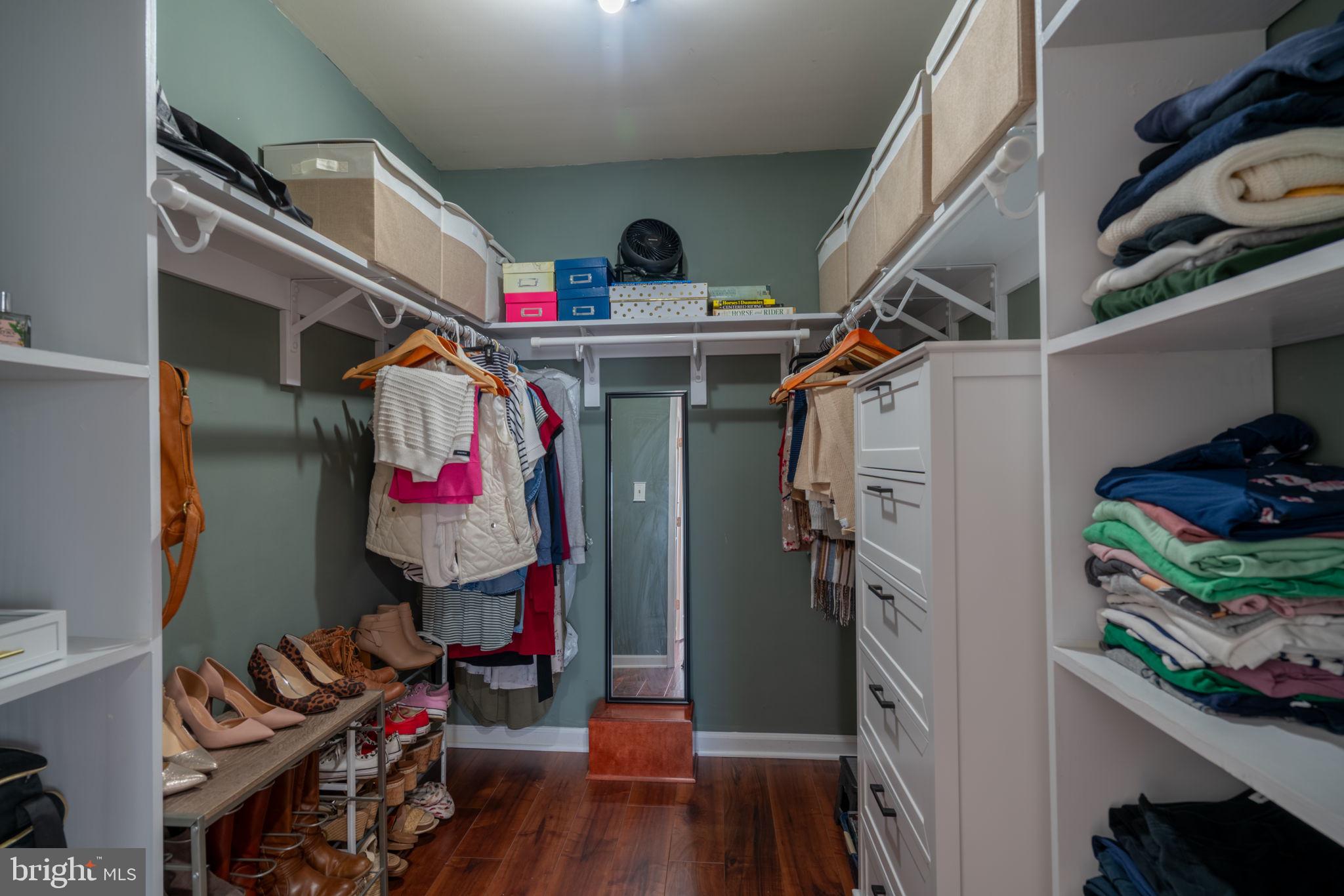 MARSHALL ESTATES - Residential