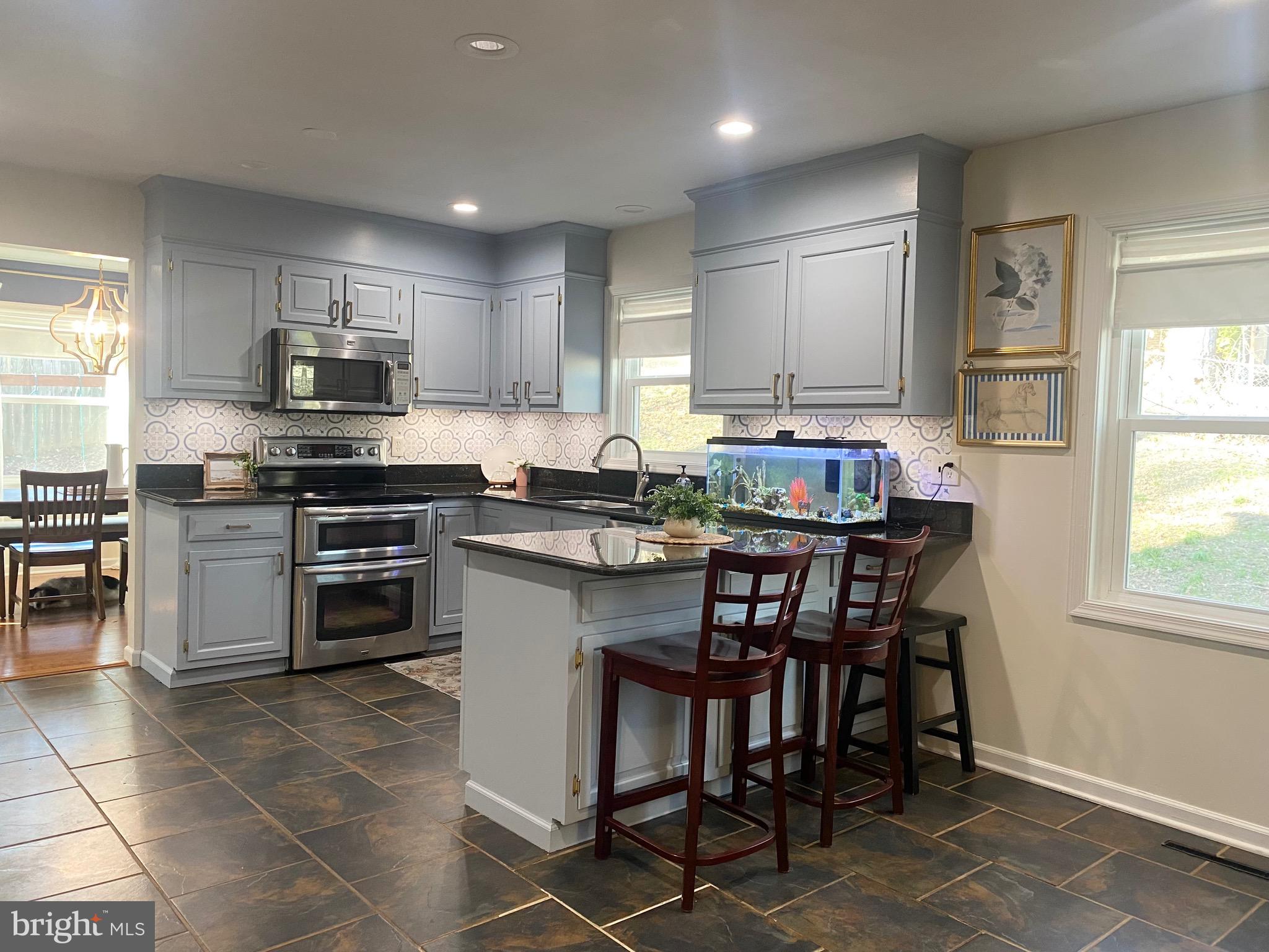 MARSHALL ESTATES - Residential