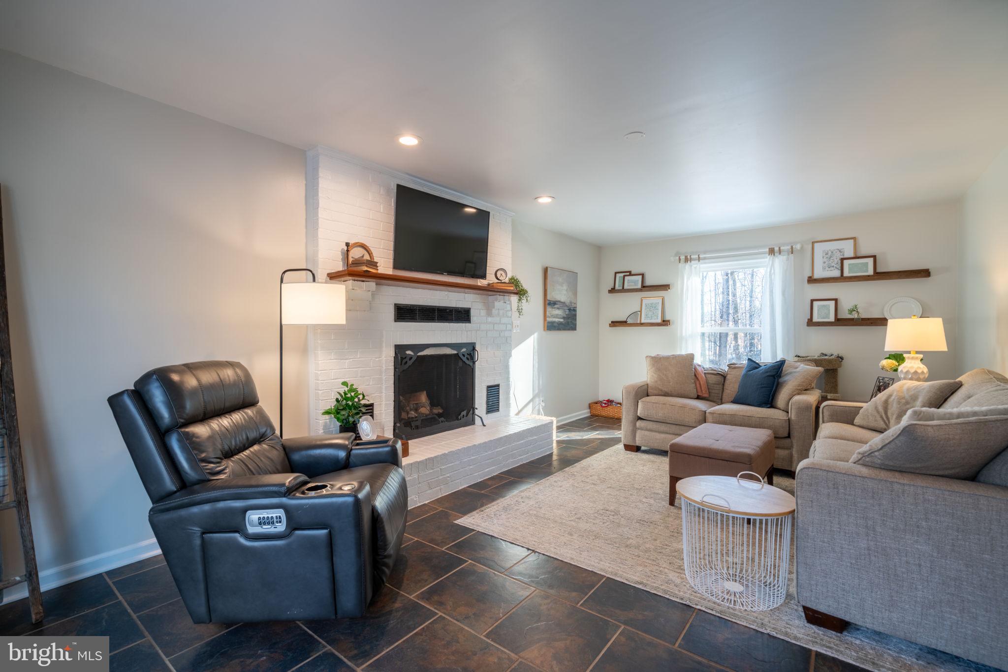 MARSHALL ESTATES - Residential