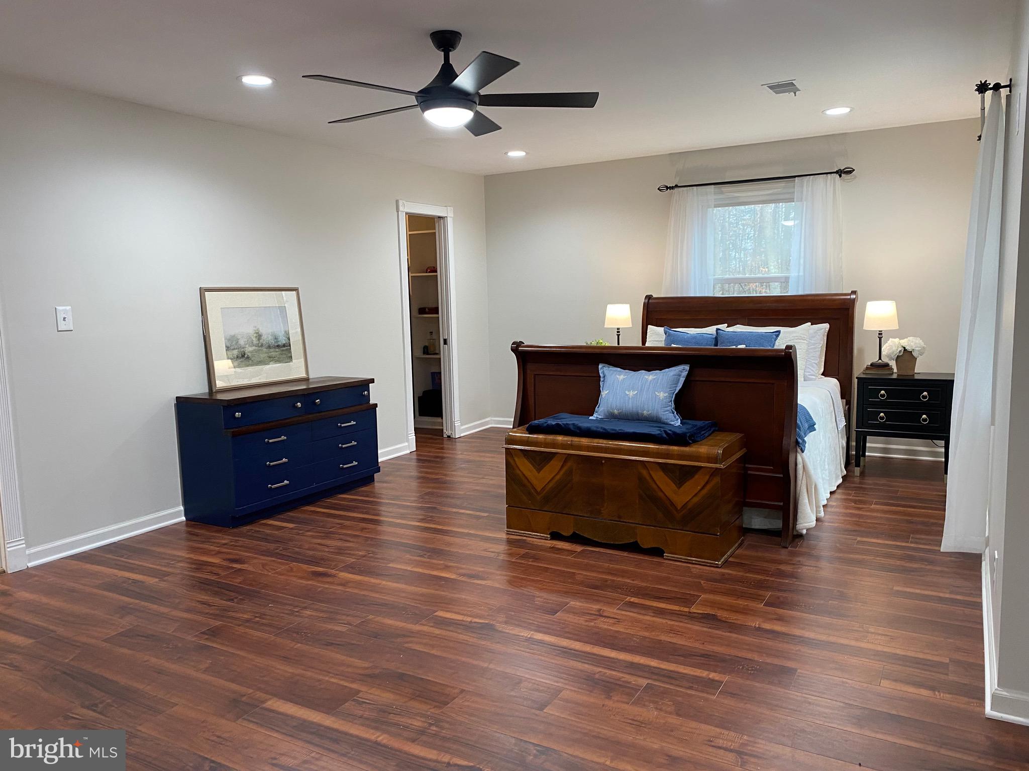 MARSHALL ESTATES - Residential