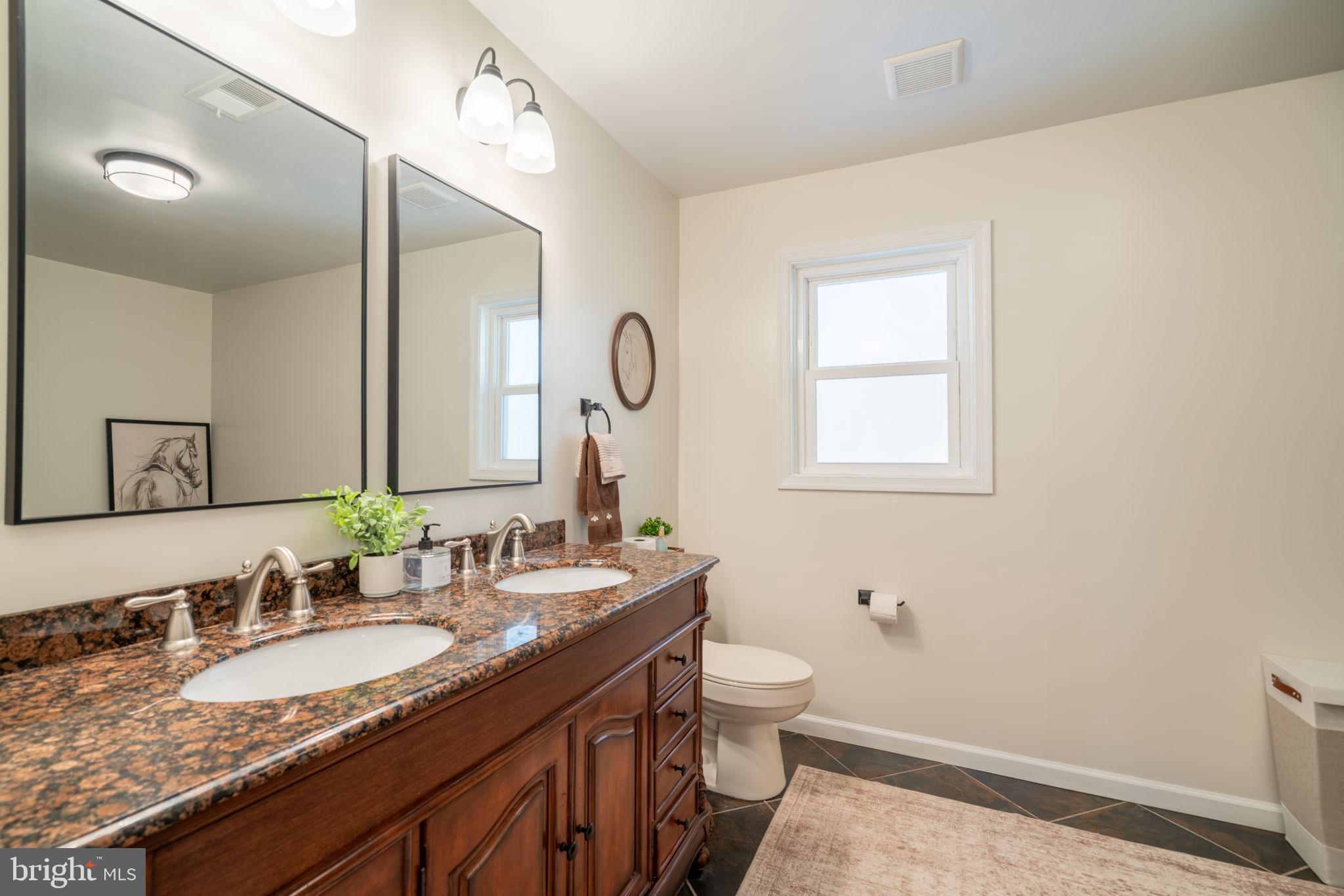 MARSHALL ESTATES - Residential