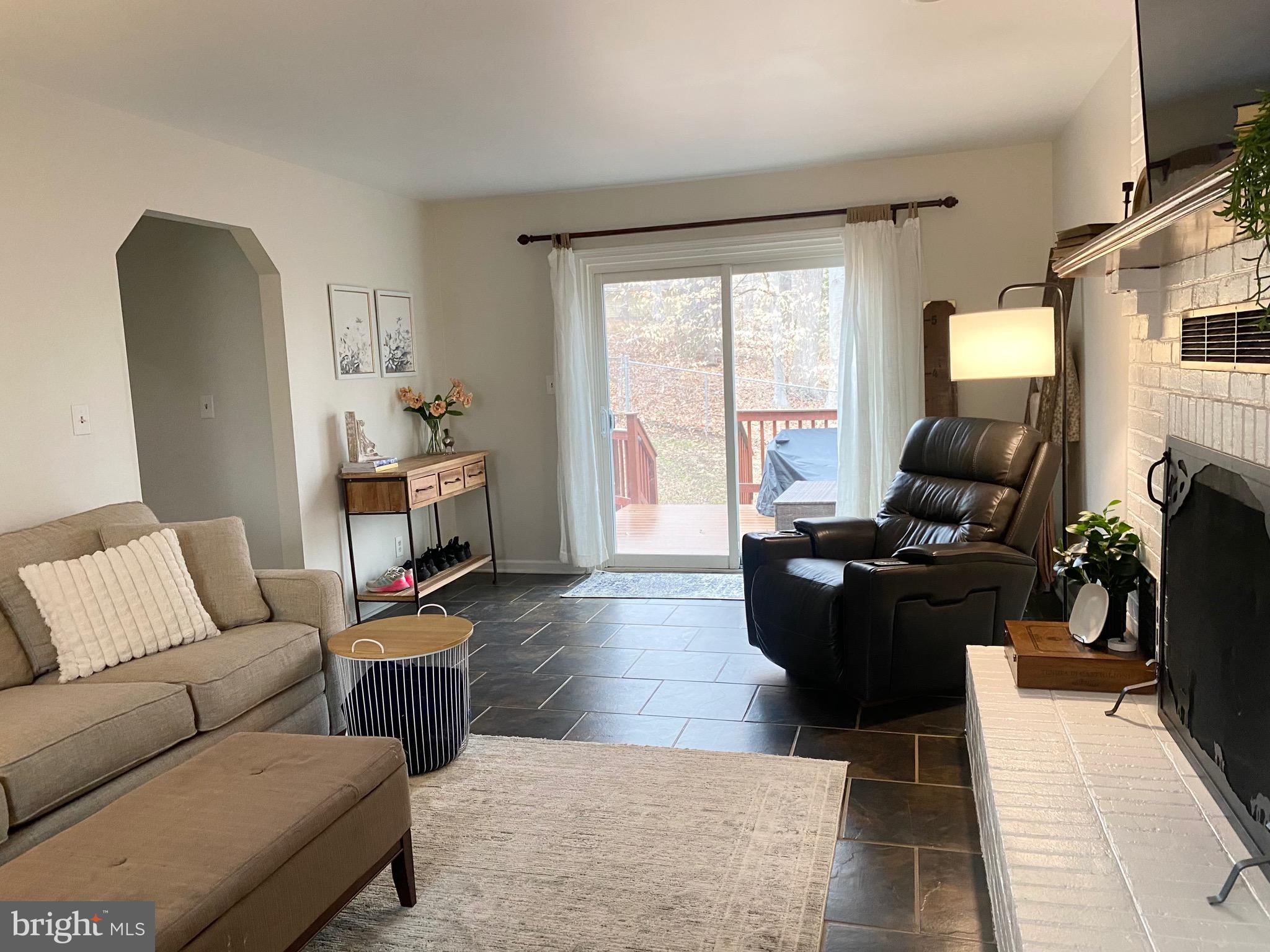 MARSHALL ESTATES - Residential