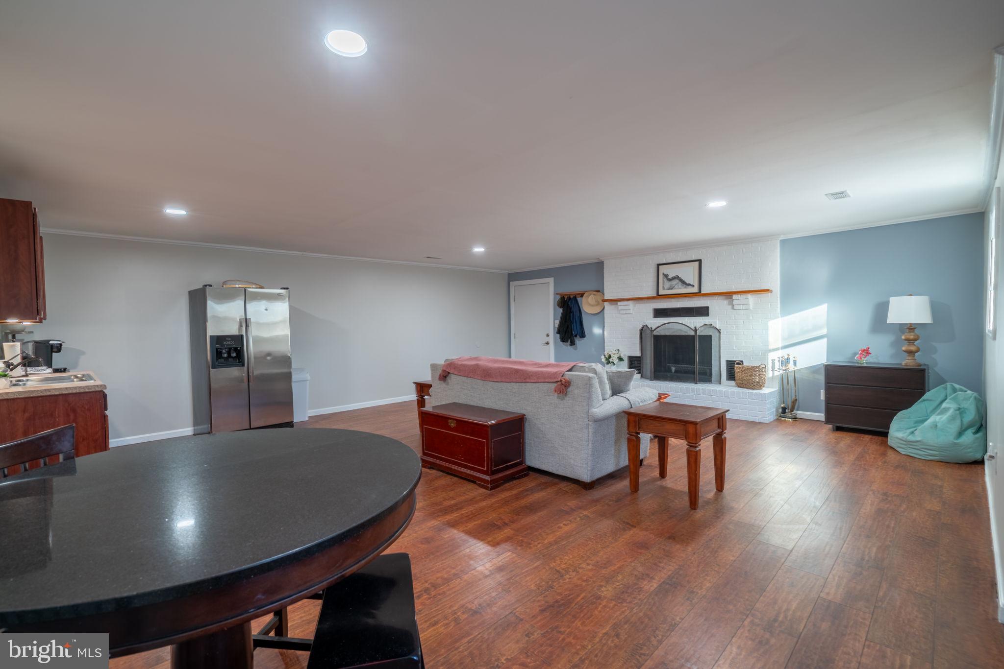 MARSHALL ESTATES - Residential