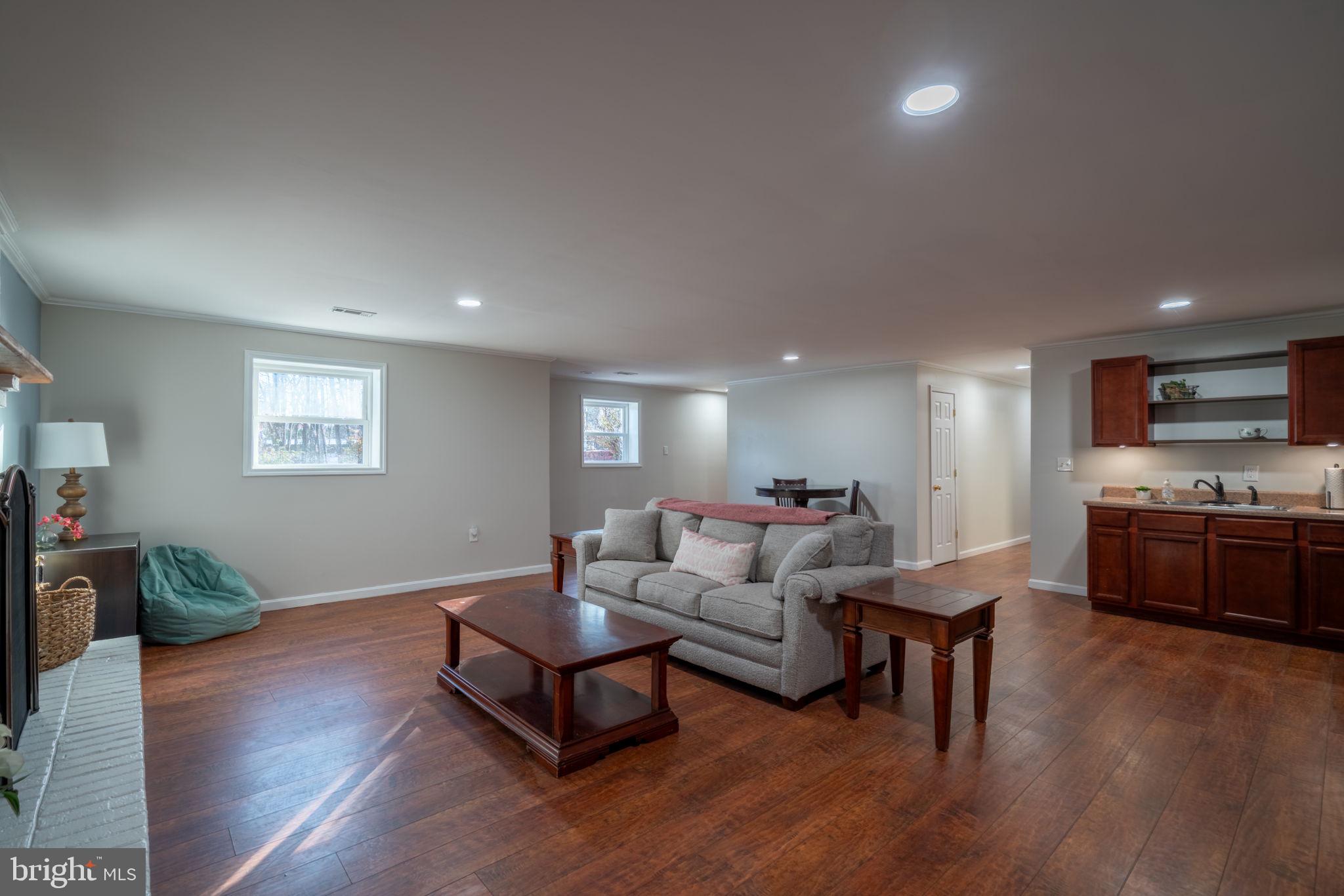 MARSHALL ESTATES - Residential