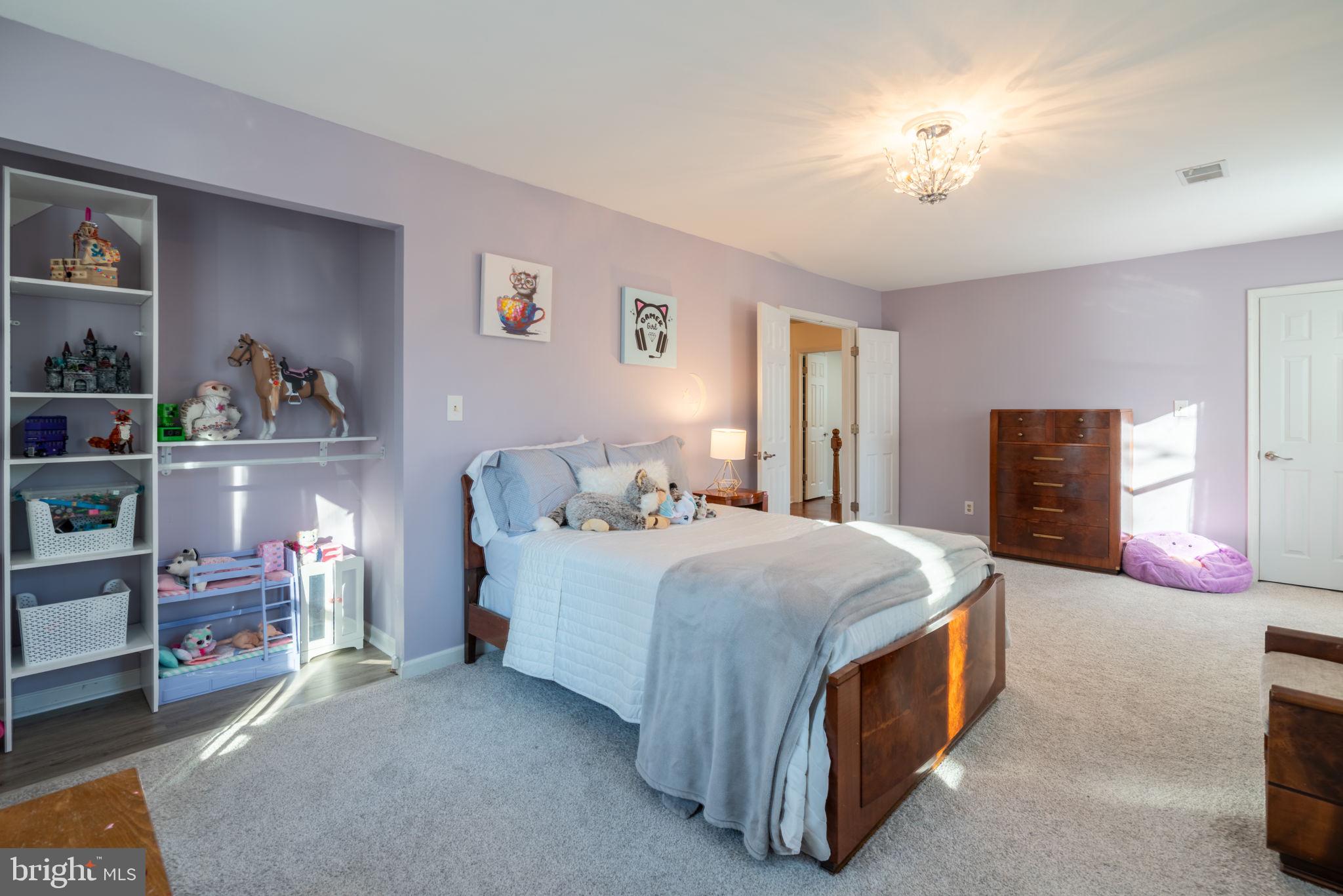 MARSHALL ESTATES - Residential