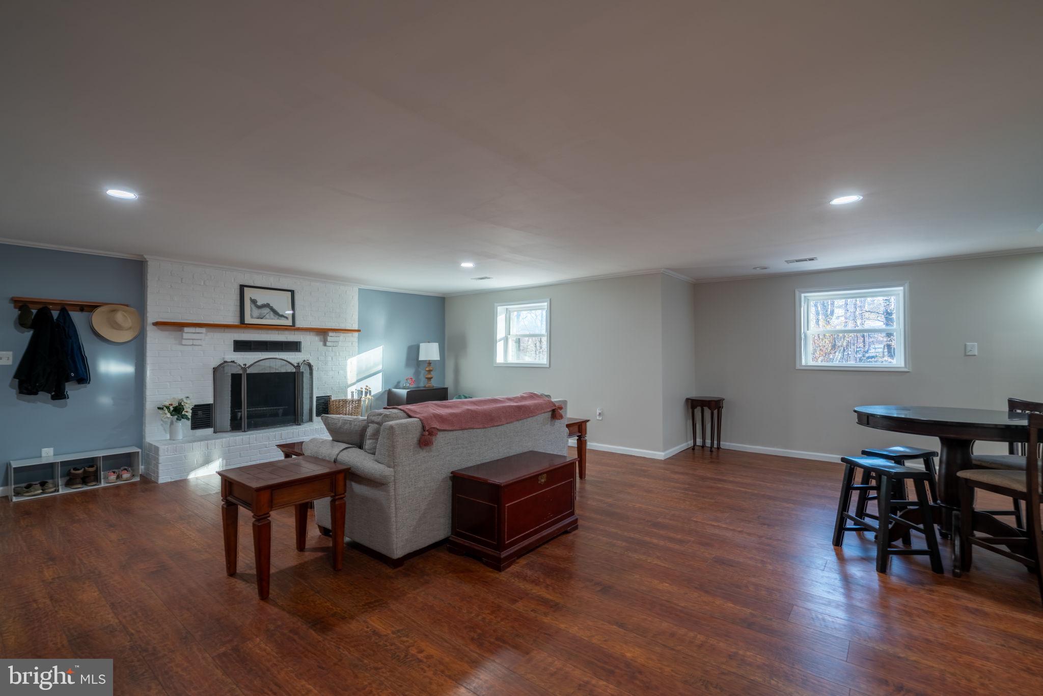 MARSHALL ESTATES - Residential