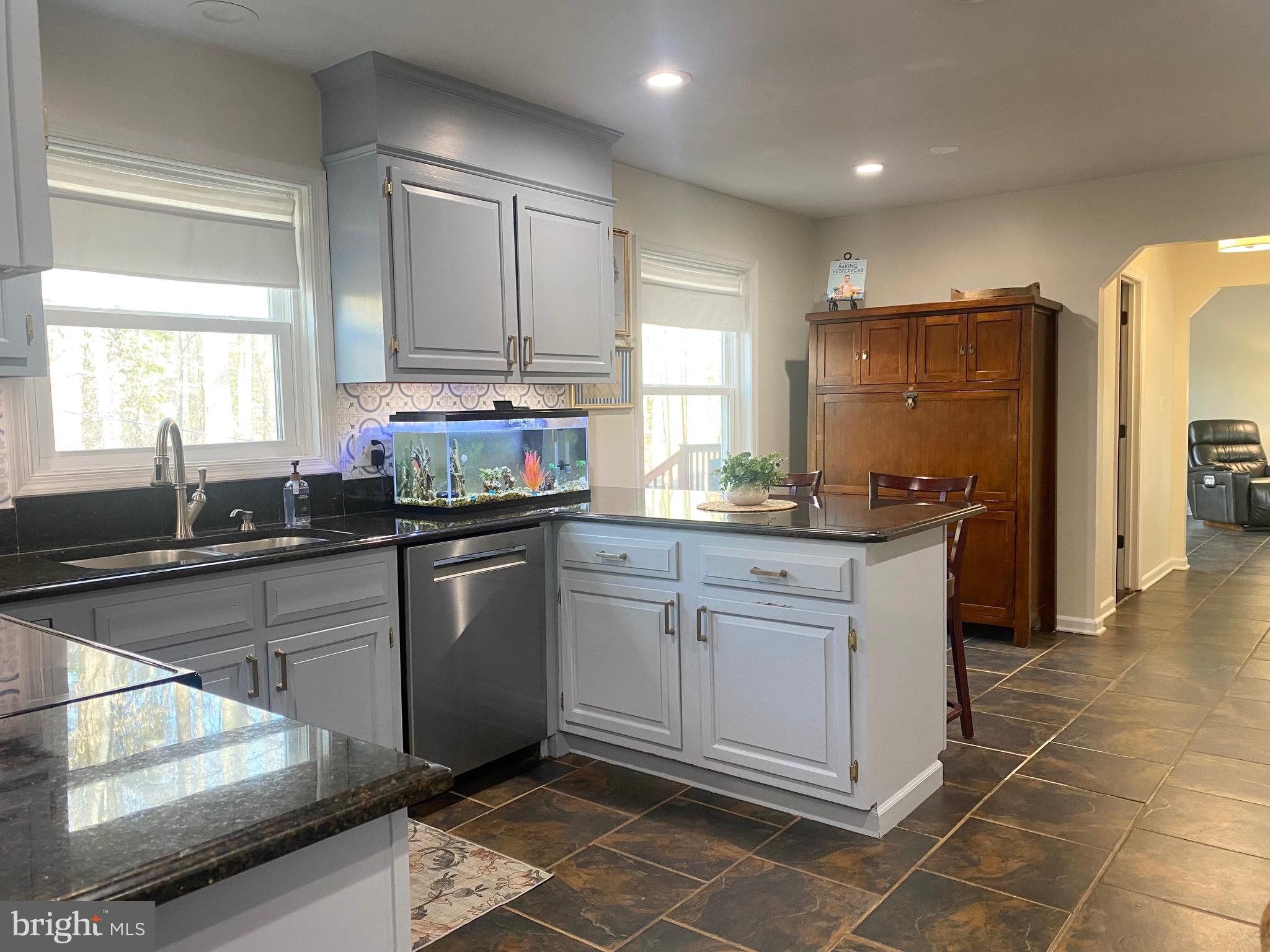 MARSHALL ESTATES - Residential