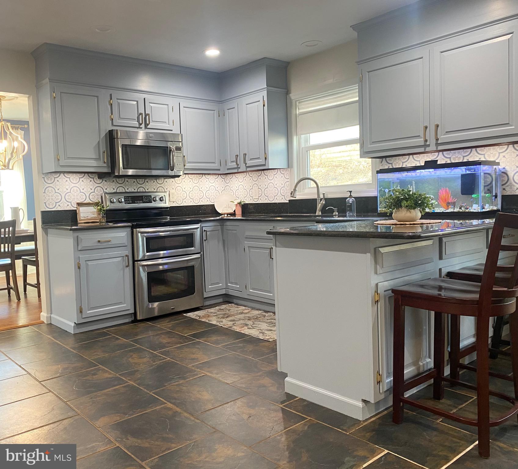 MARSHALL ESTATES - Residential