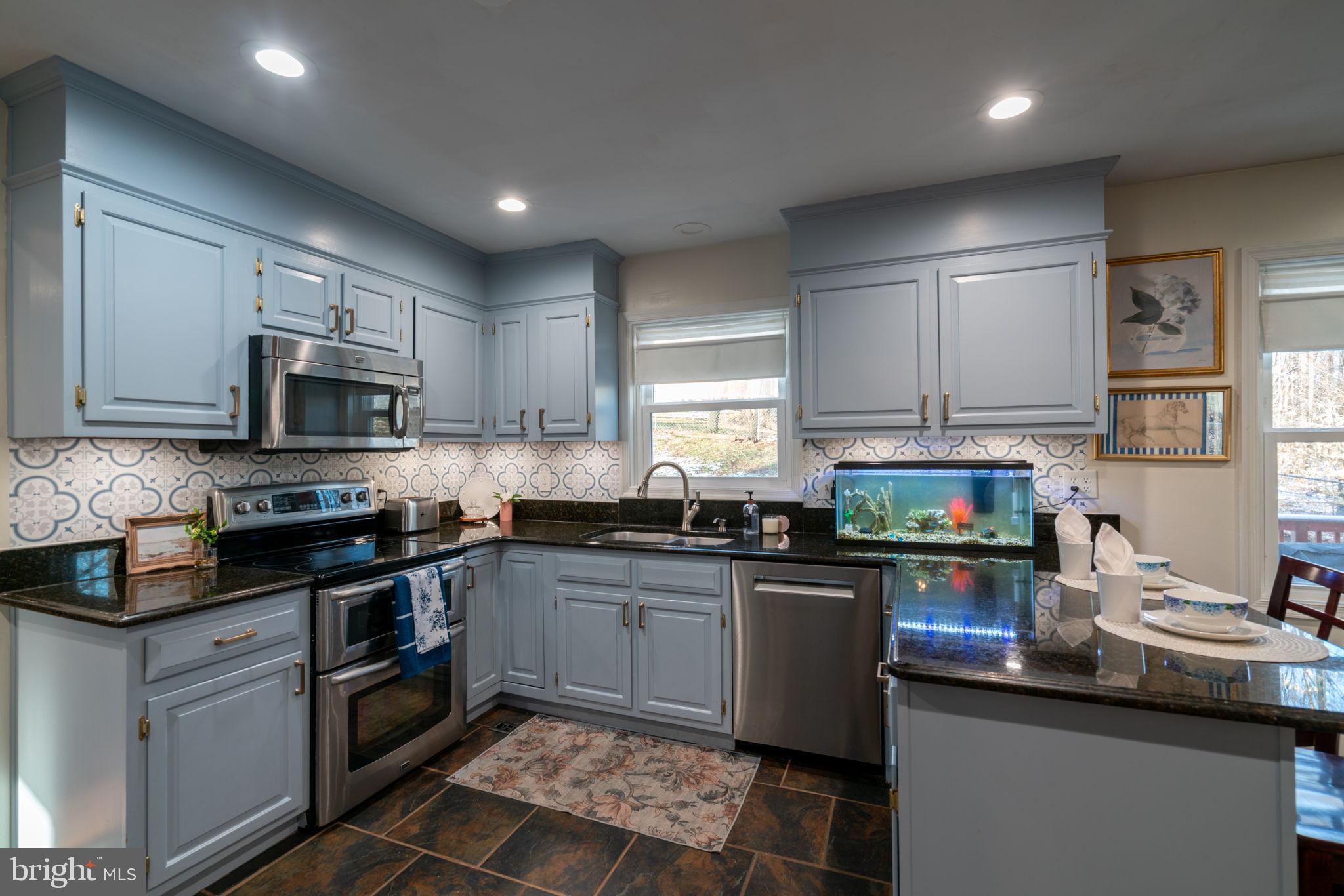 MARSHALL ESTATES - Residential