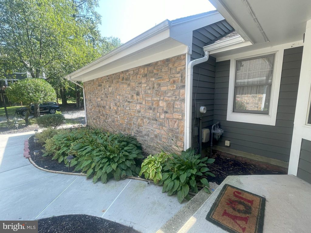 Photo of 24 Ginger Court, PRINCETON, NJ 08540 (MLS # NJMX2010560)