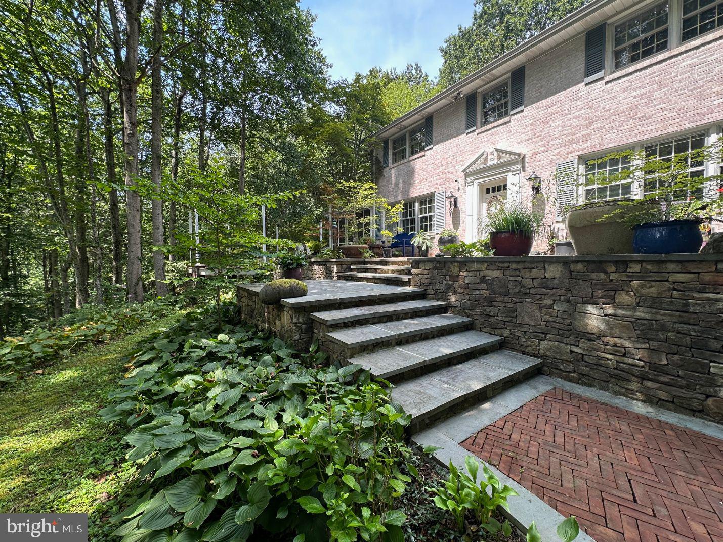 HIGHLAND - Residential