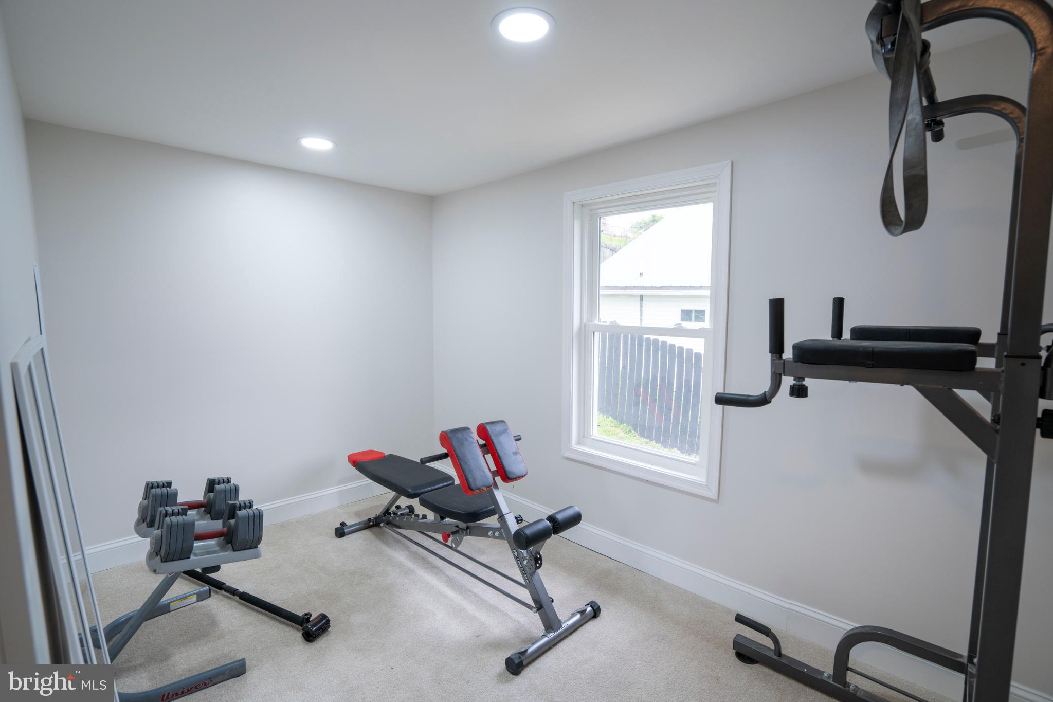 HALFMOON HILL - Residential