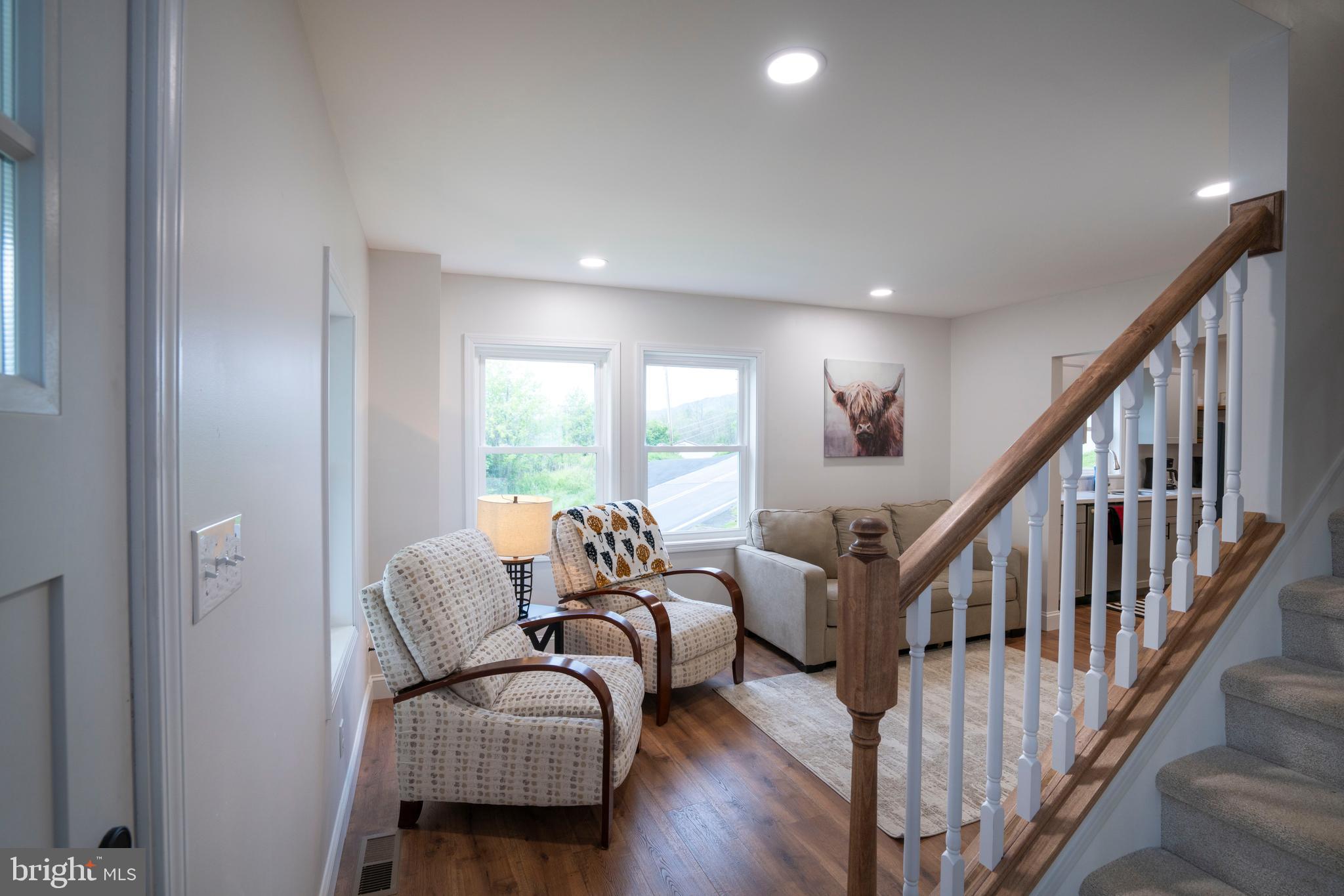 HALFMOON HILL - Residential