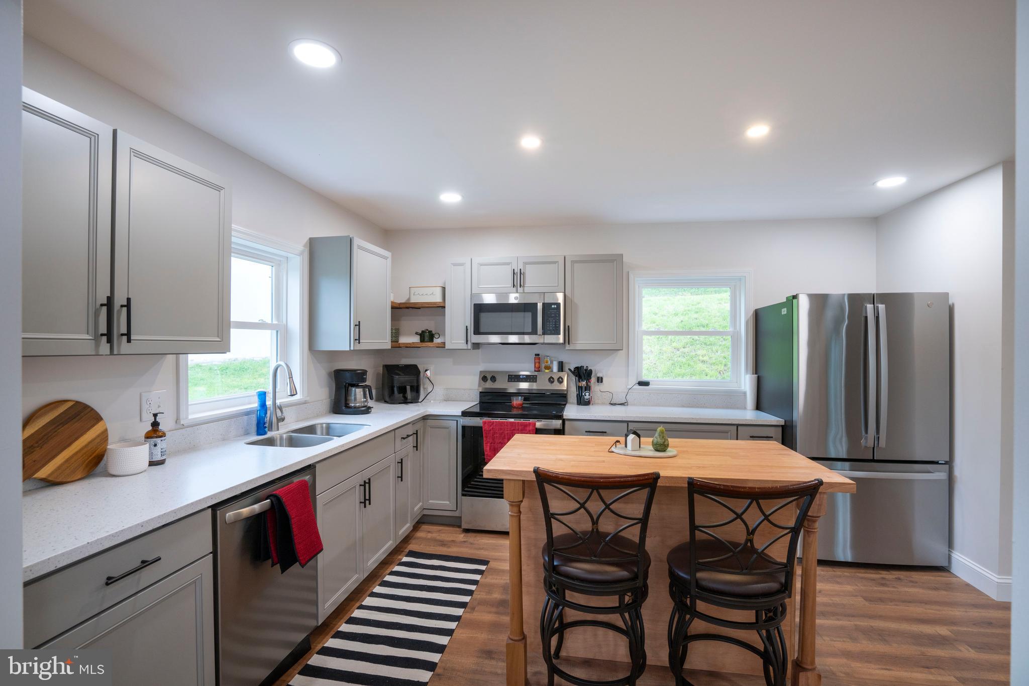 HALFMOON HILL - Residential