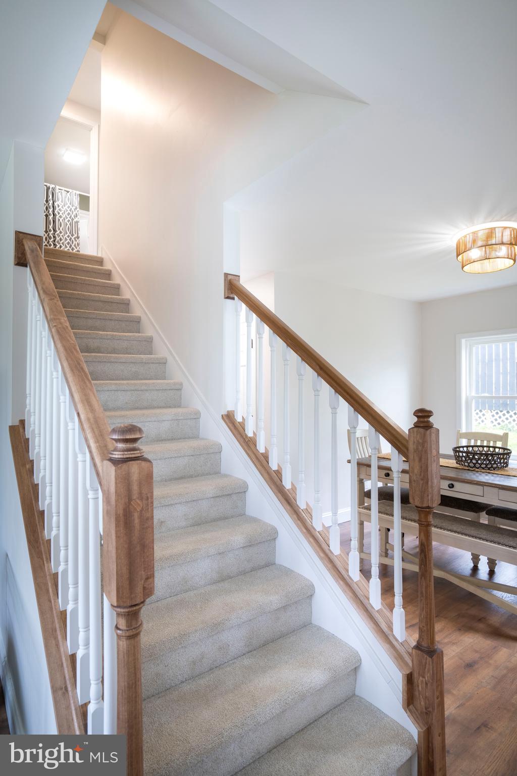 HALFMOON HILL - Residential