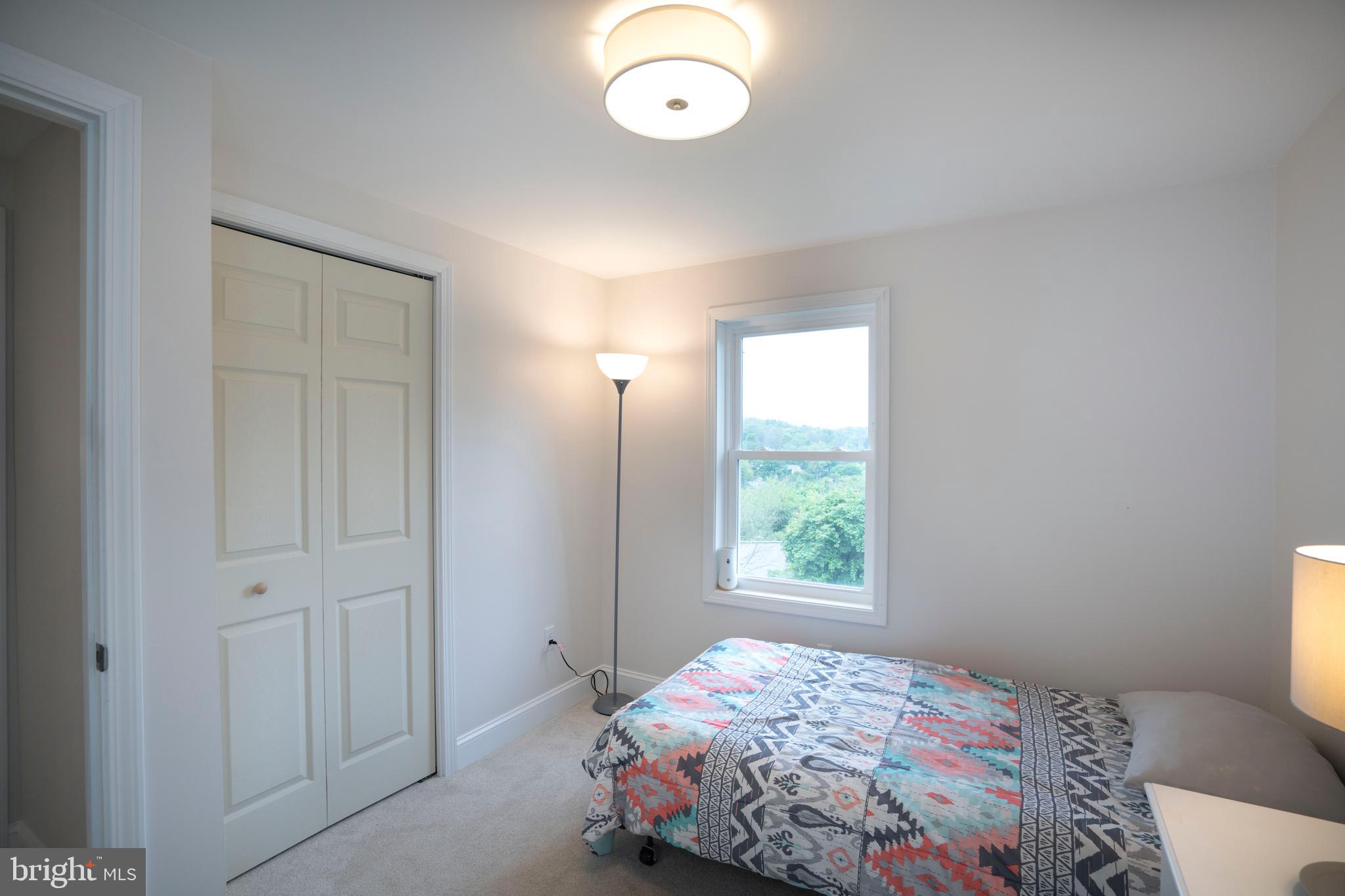 HALFMOON HILL - Residential