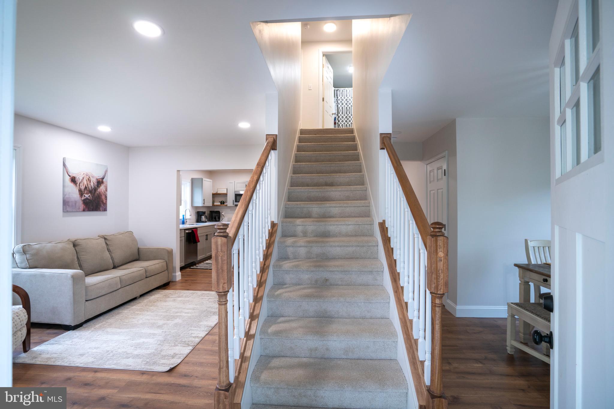 HALFMOON HILL - Residential