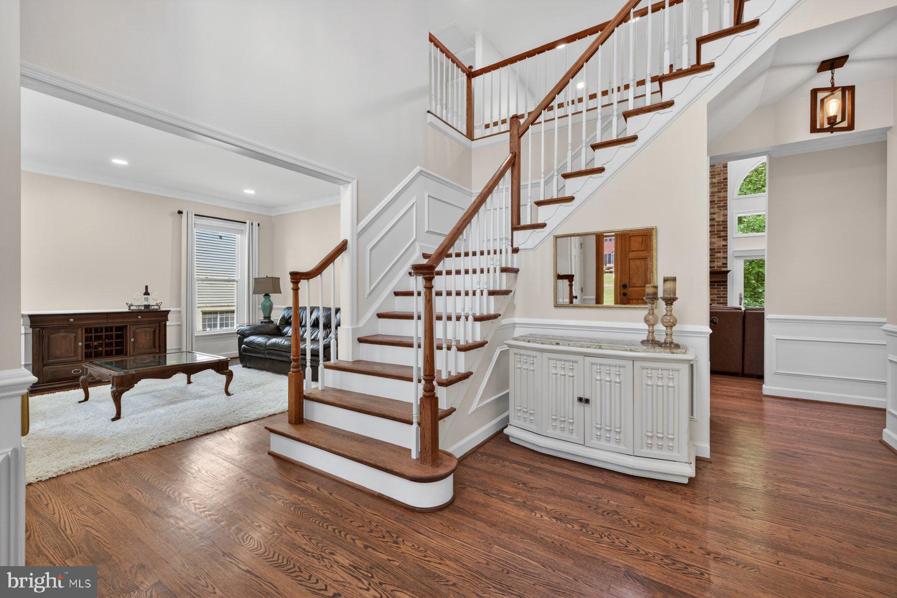 8704 MARGARET LANE