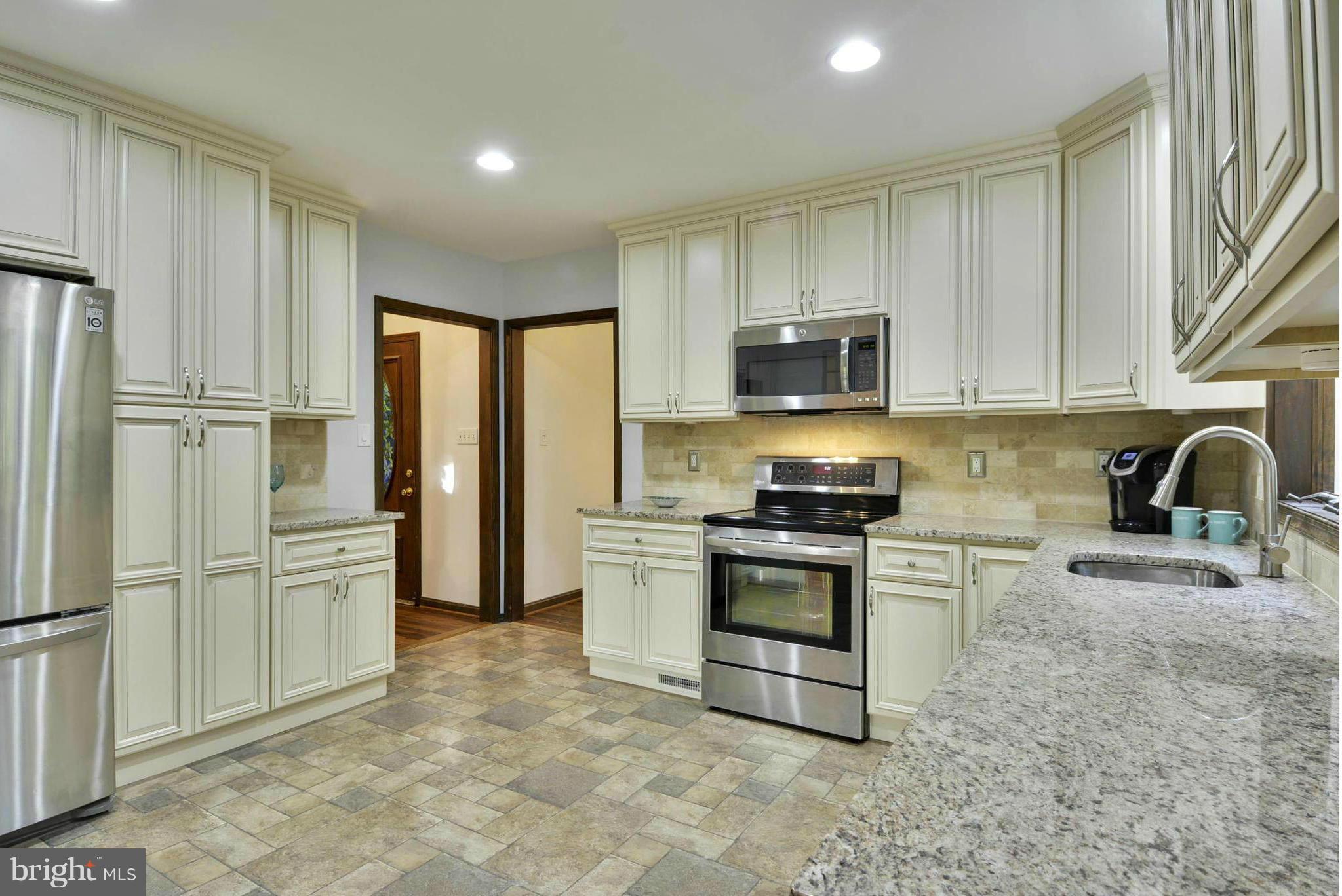 GLAYDIN ACRES - Residential