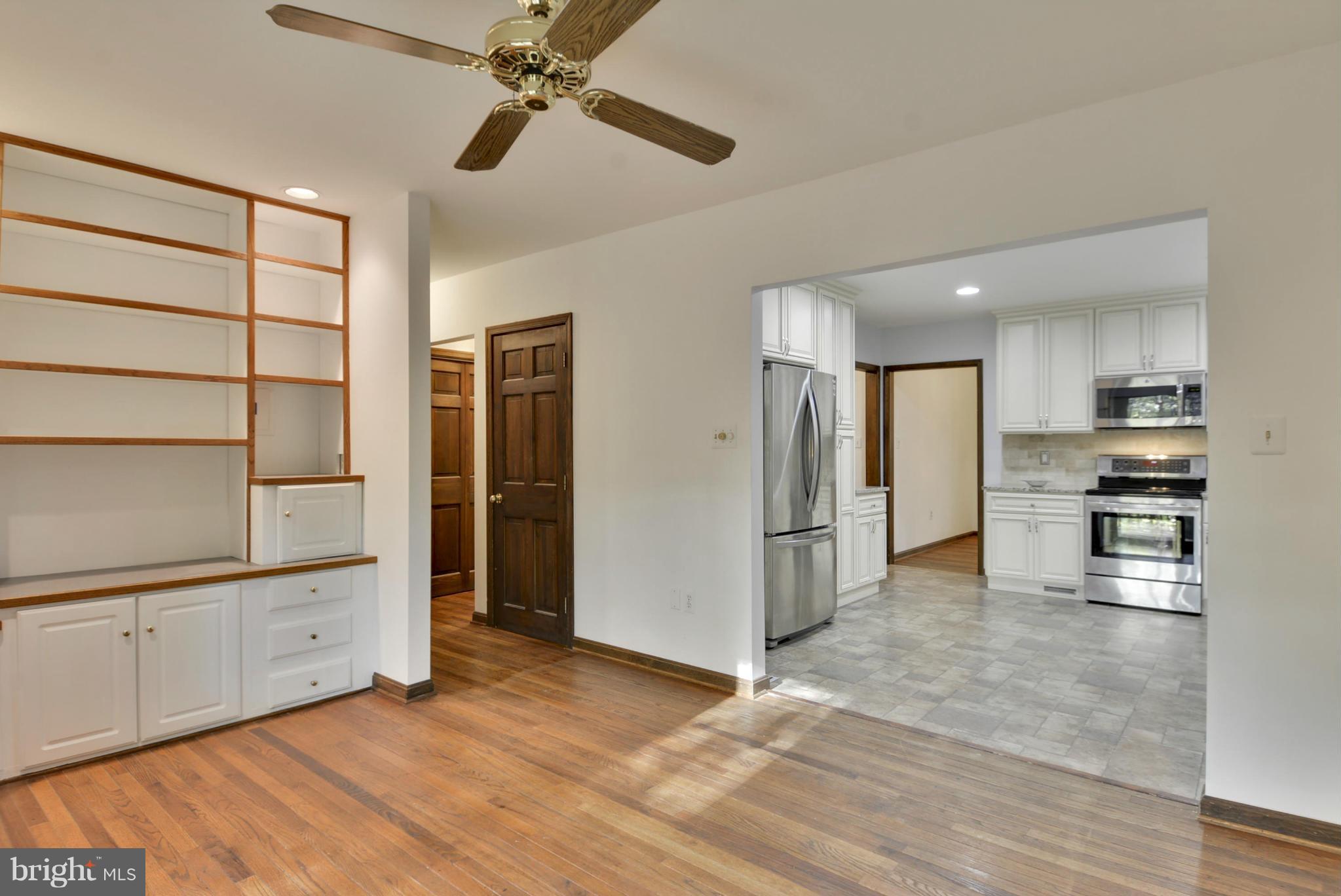 GLAYDIN ACRES - Residential