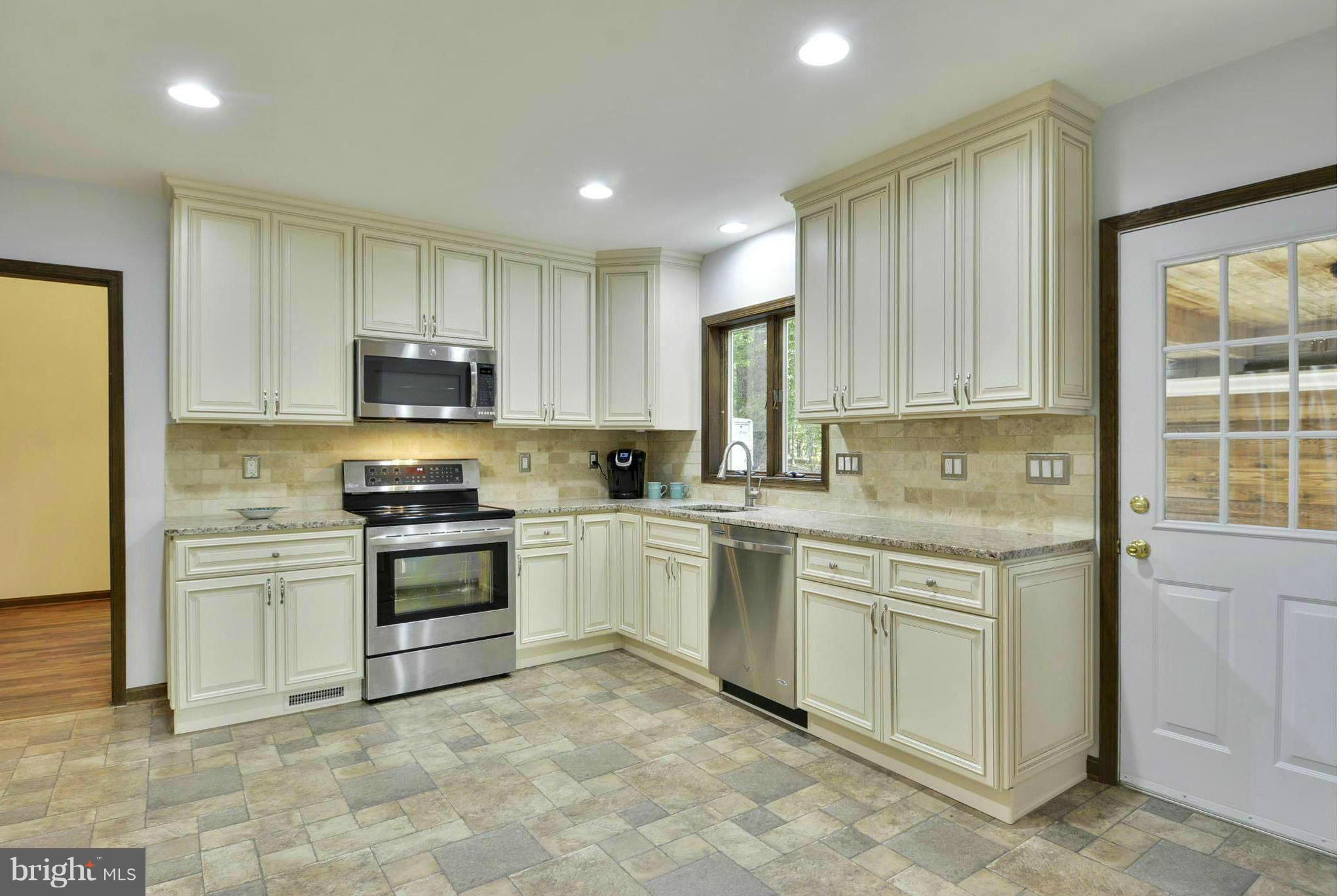 GLAYDIN ACRES - Residential