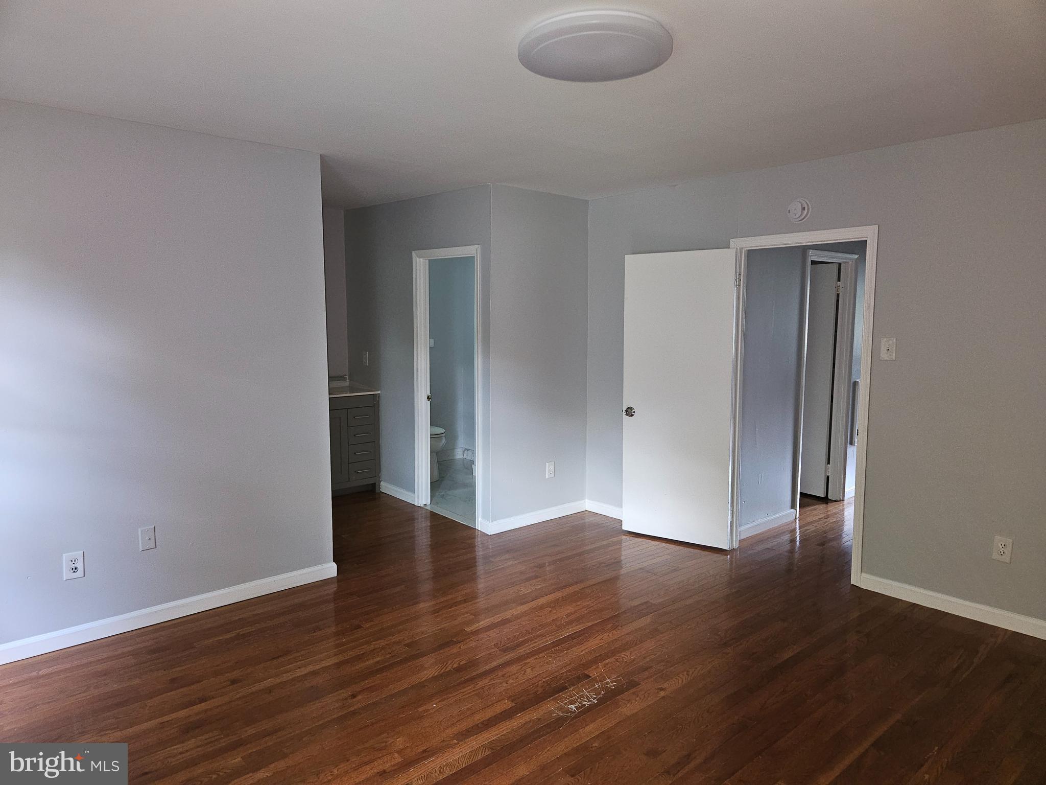 WOODLYN CROSSING - Residential Lease