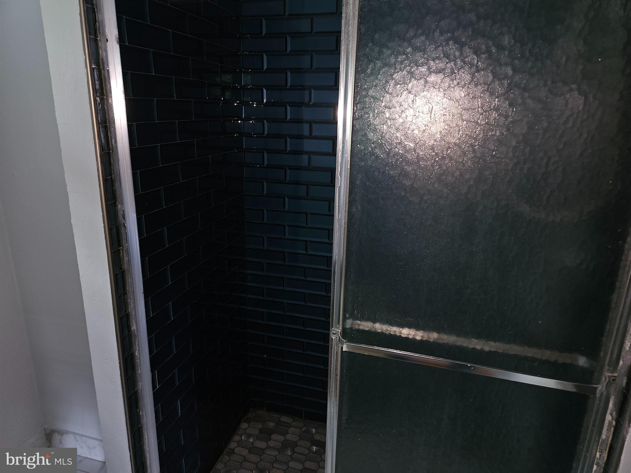 WOODLYN CROSSING - Residential Lease