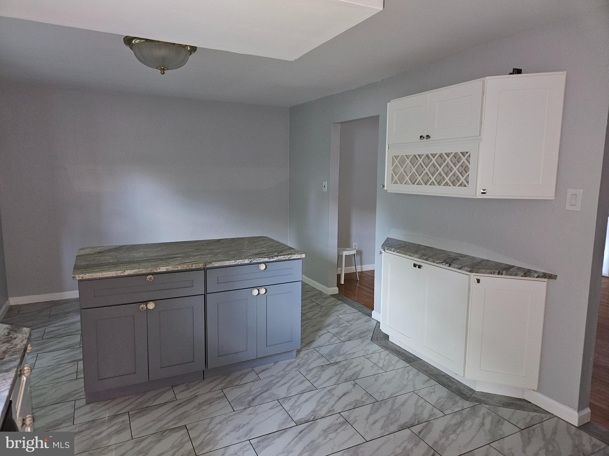 WOODLYN CROSSING - Residential Lease